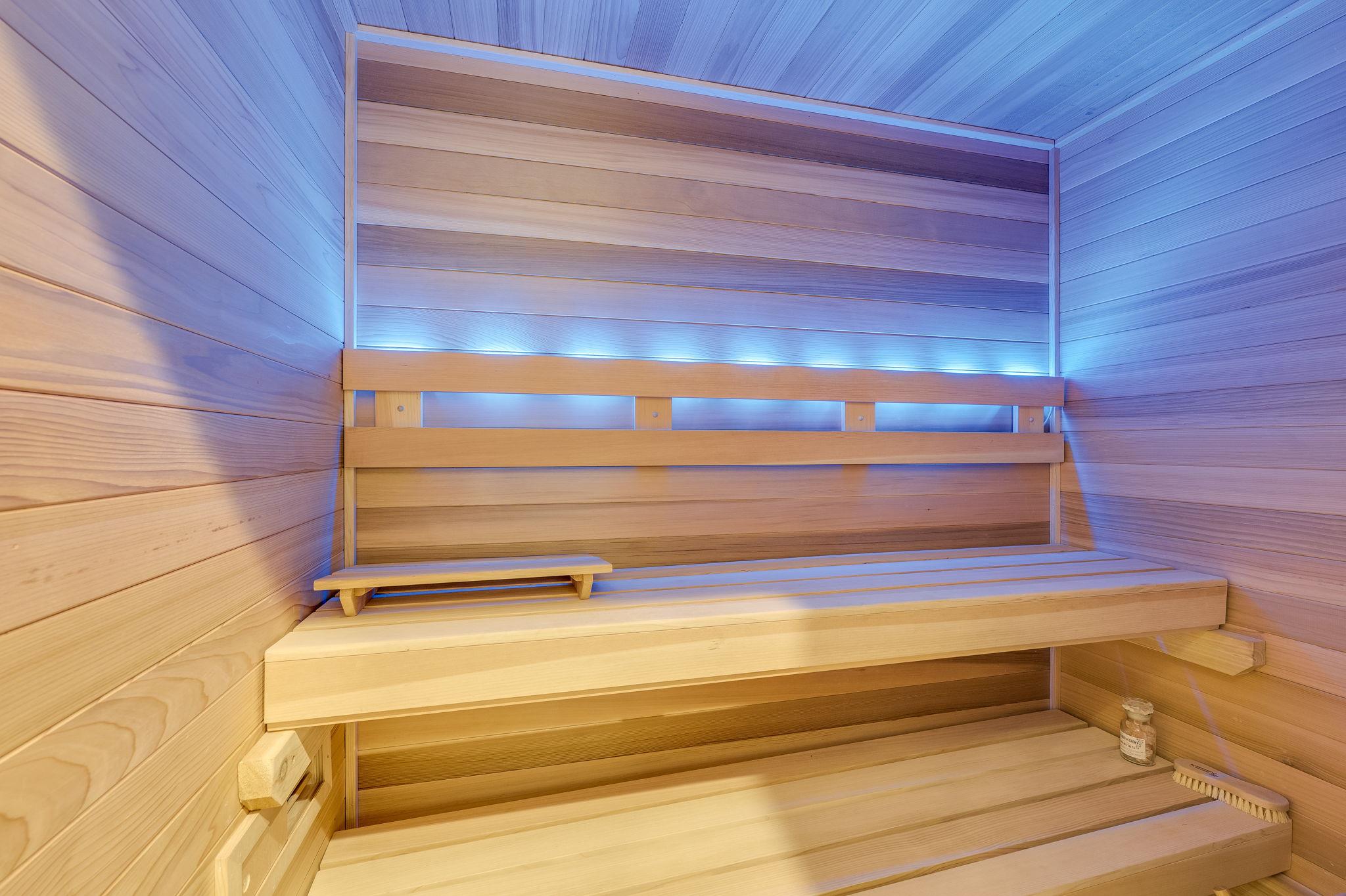 5004 McIntyre Cir, Austin, TX 78734