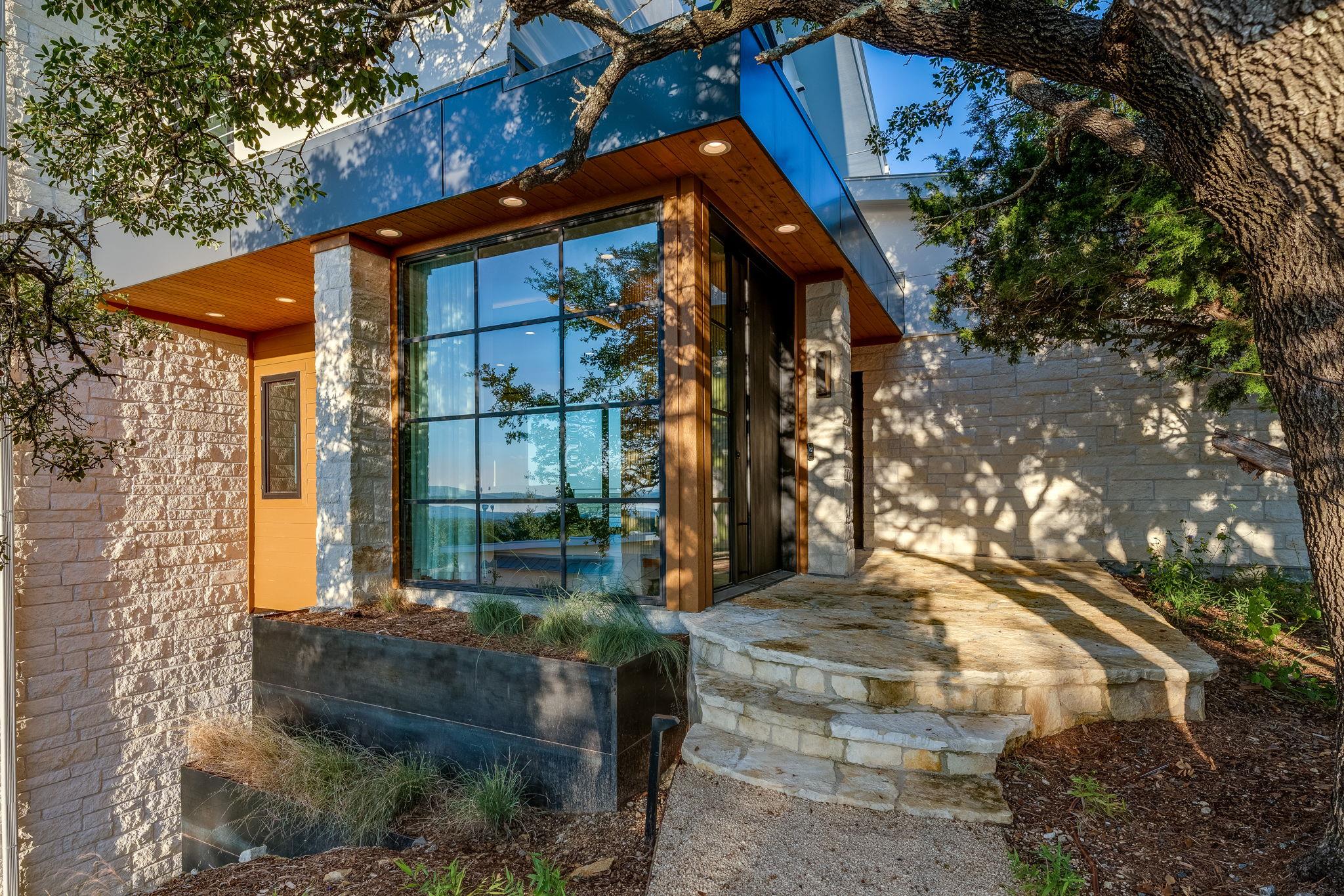 5004 McIntyre Cir, Austin, TX 78734
