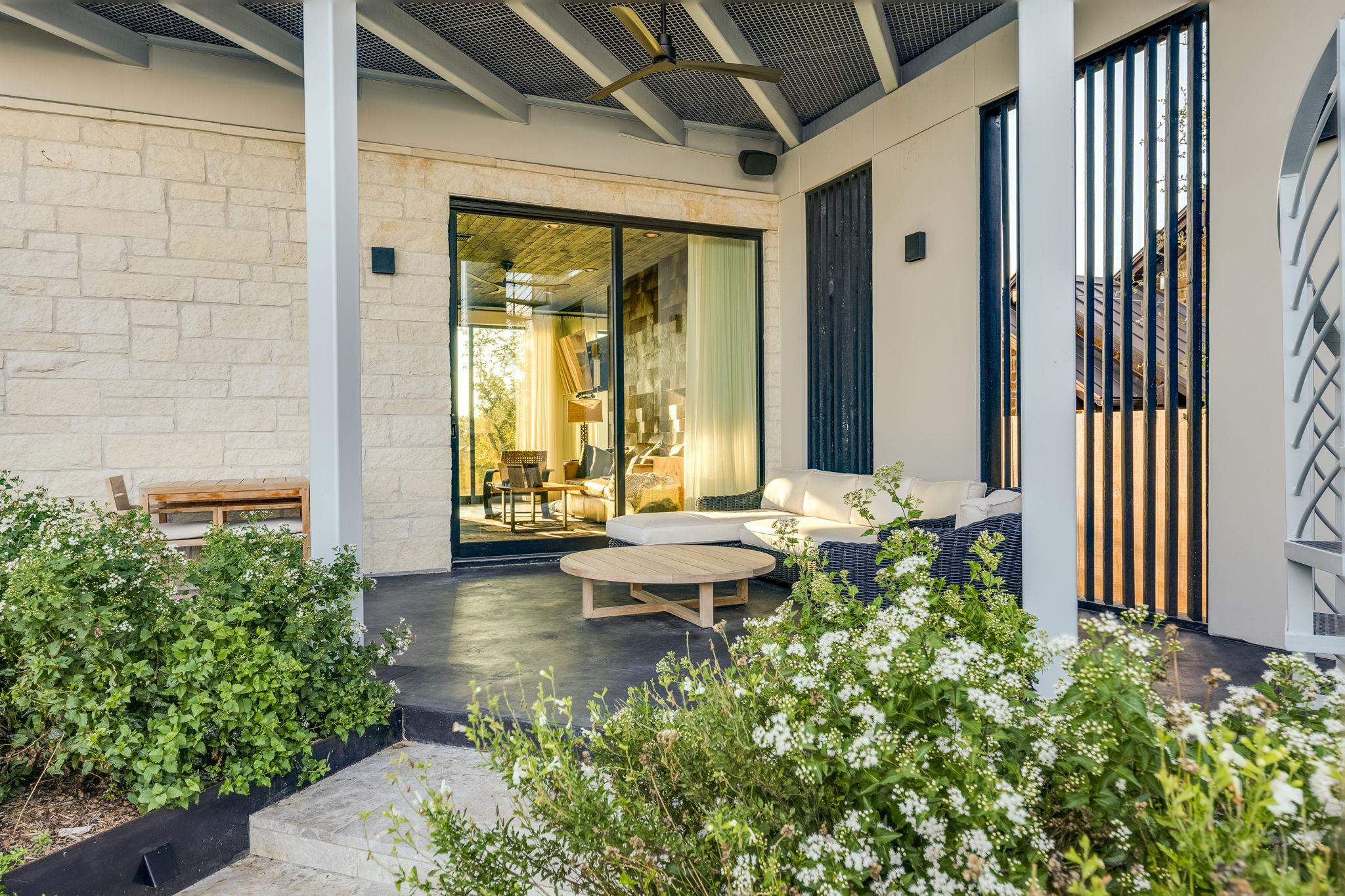 5004 McIntyre Cir, Austin, TX 78734