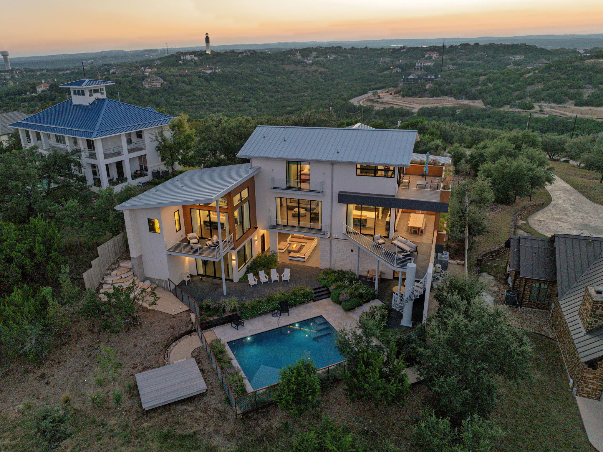 5004 McIntyre Cir, Austin, TX 78734