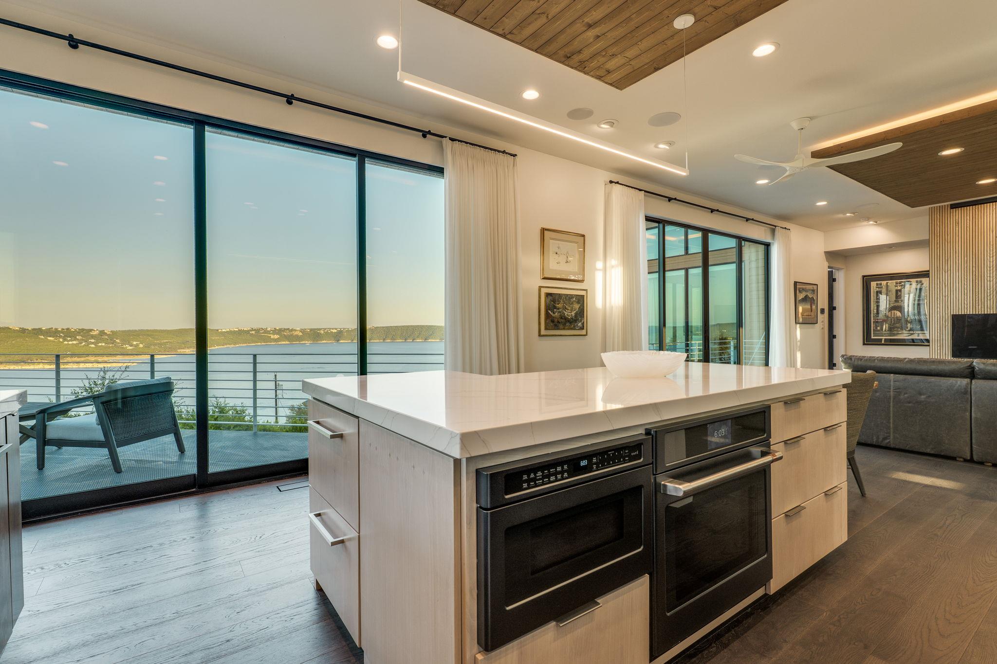 5004 McIntyre Cir, Austin, TX 78734