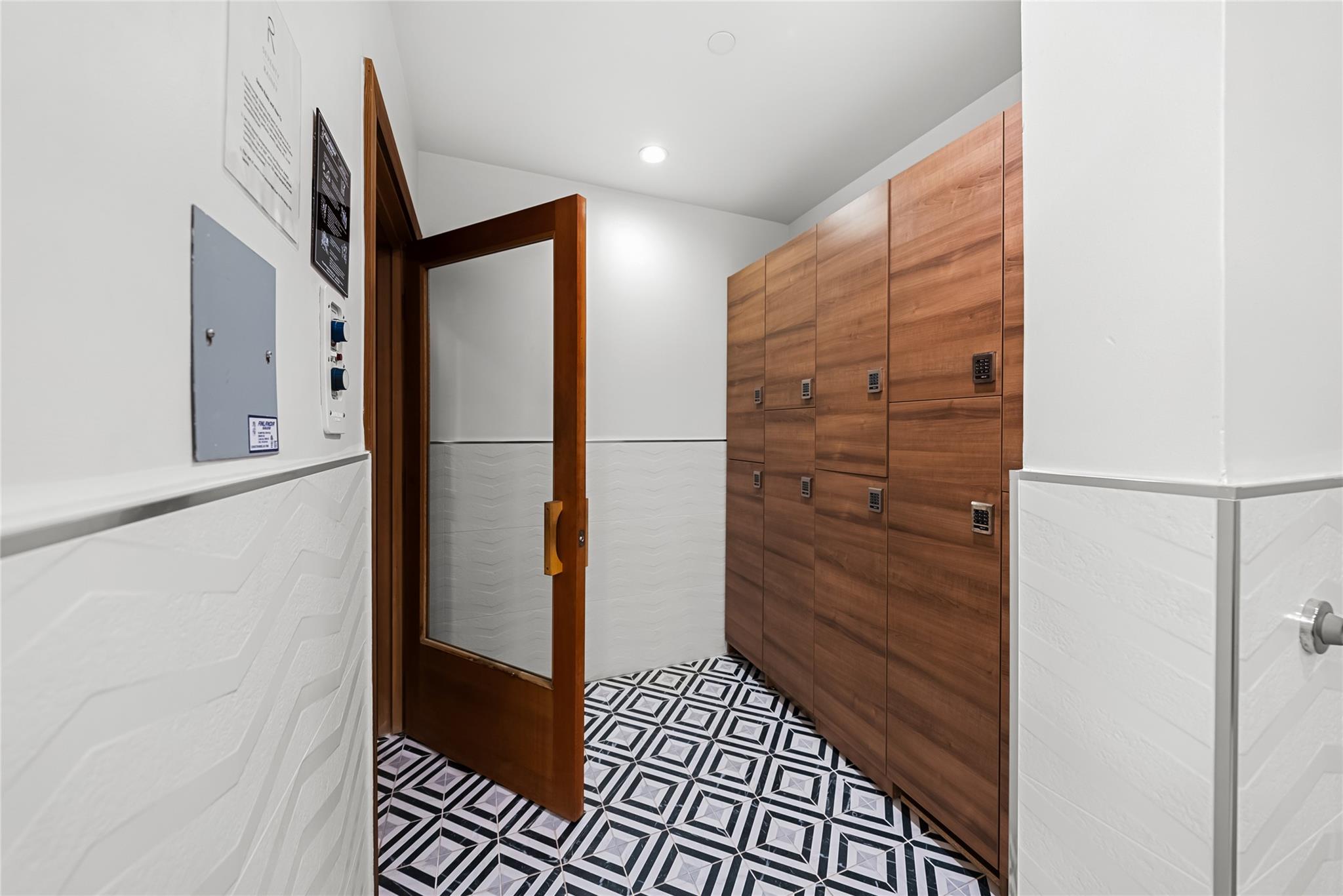 70 Rainey St # 2106, Austin, TX 78701