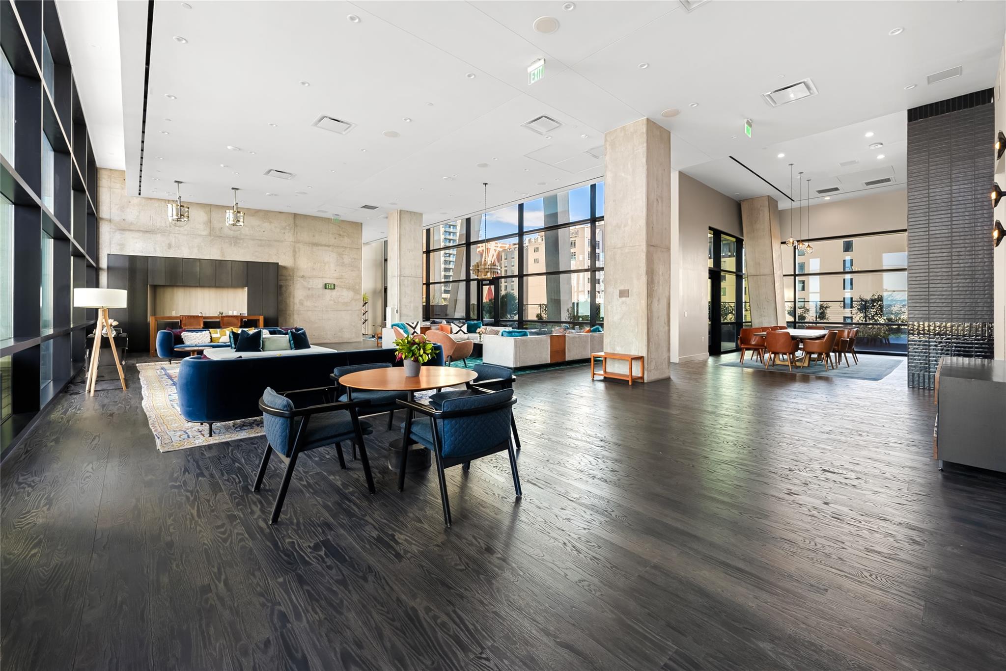 70 Rainey St # 2106, Austin, TX 78701