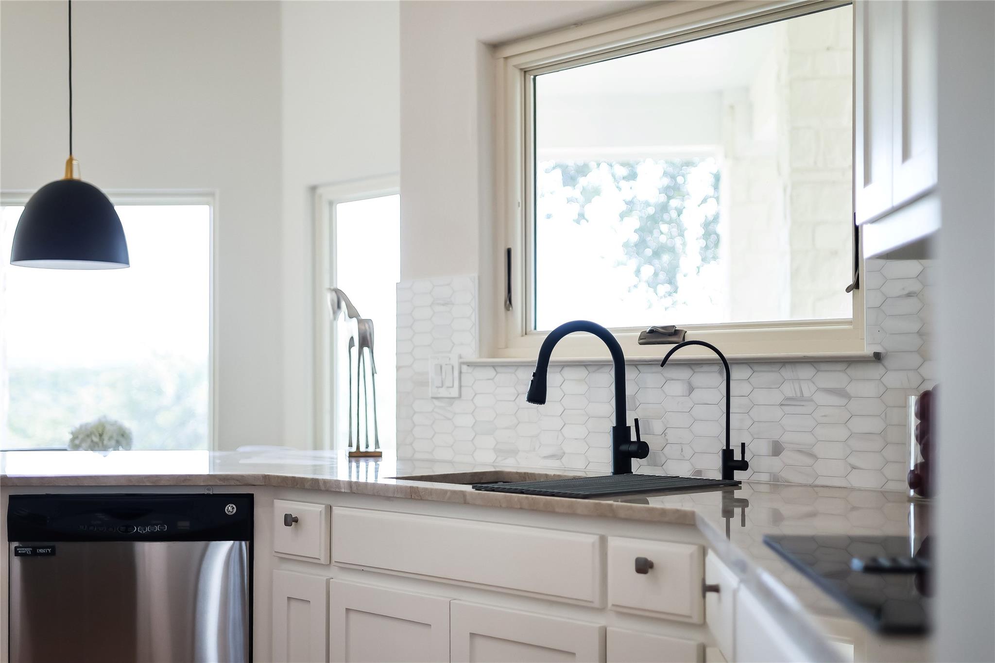 1100 Norwood Rd, Dripping Springs, TX 78620