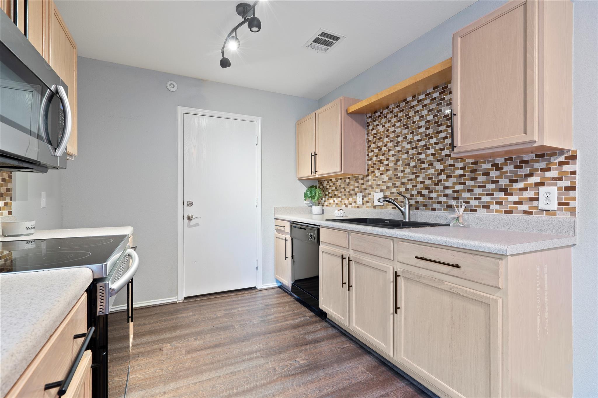 8609 Claude Ct, Austin, TX 78747