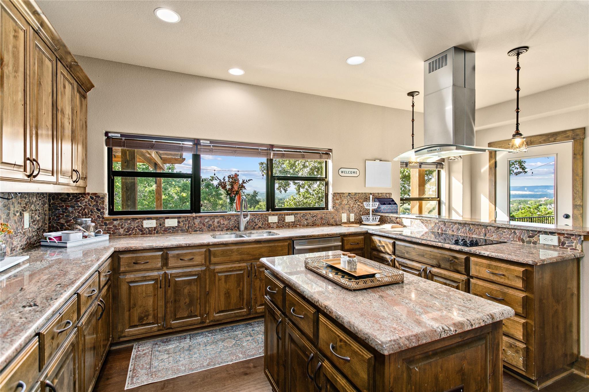 21010 N Ridge St, Lago Vista, TX 78645