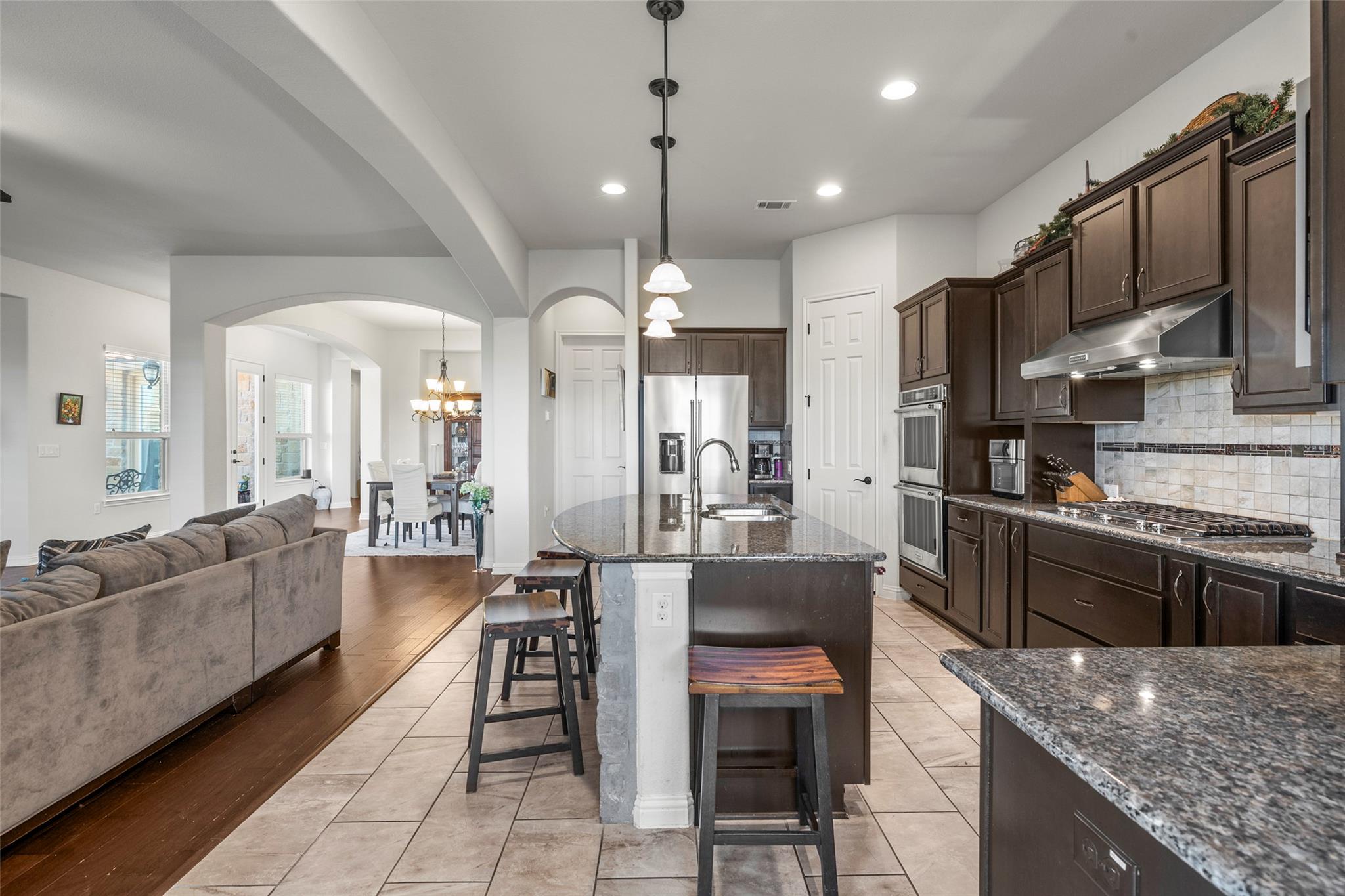 416 Maialina Cv, Lakeway, TX 78738