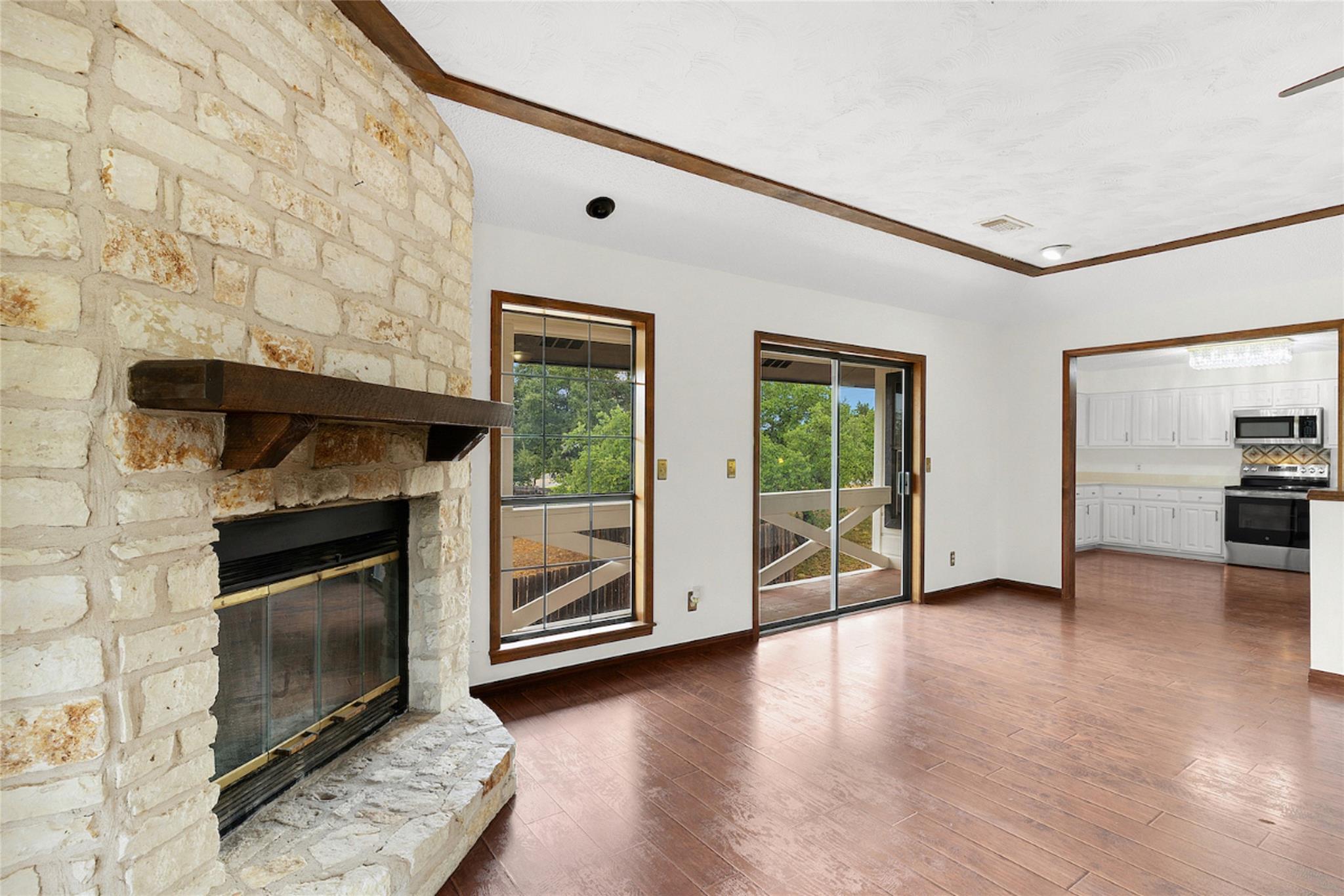 21205 National Dr, Lago Vista, TX 78645