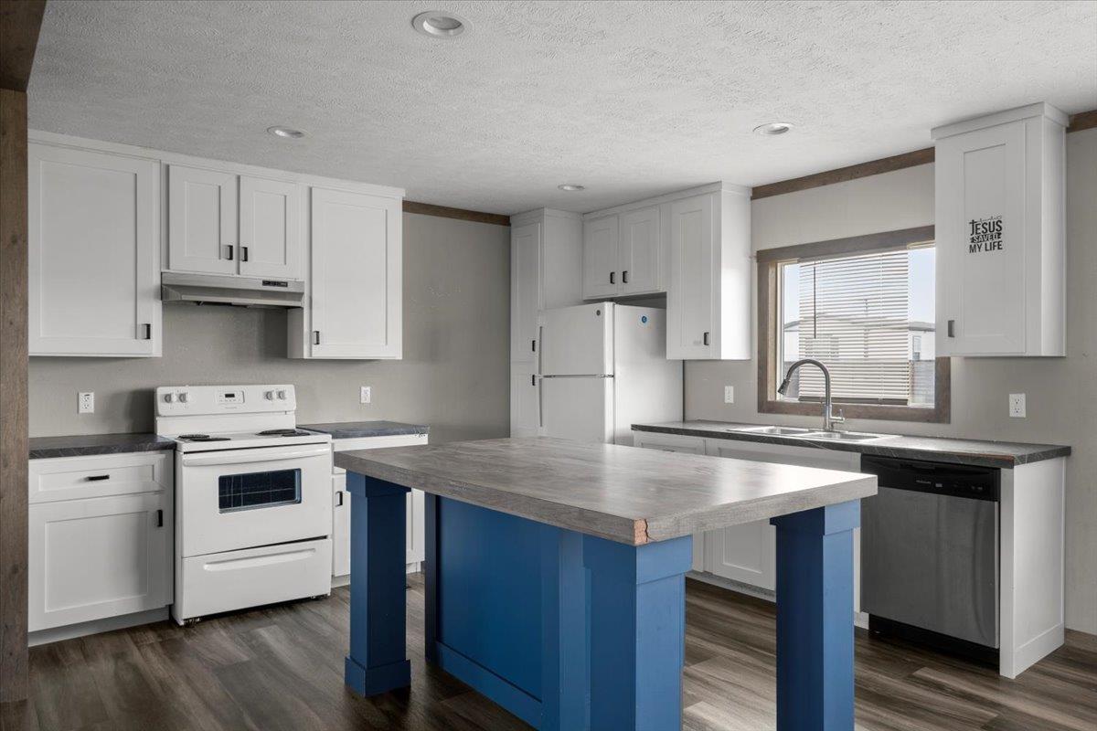 104 Pineapple Sage Cv, Dale, TX 78616