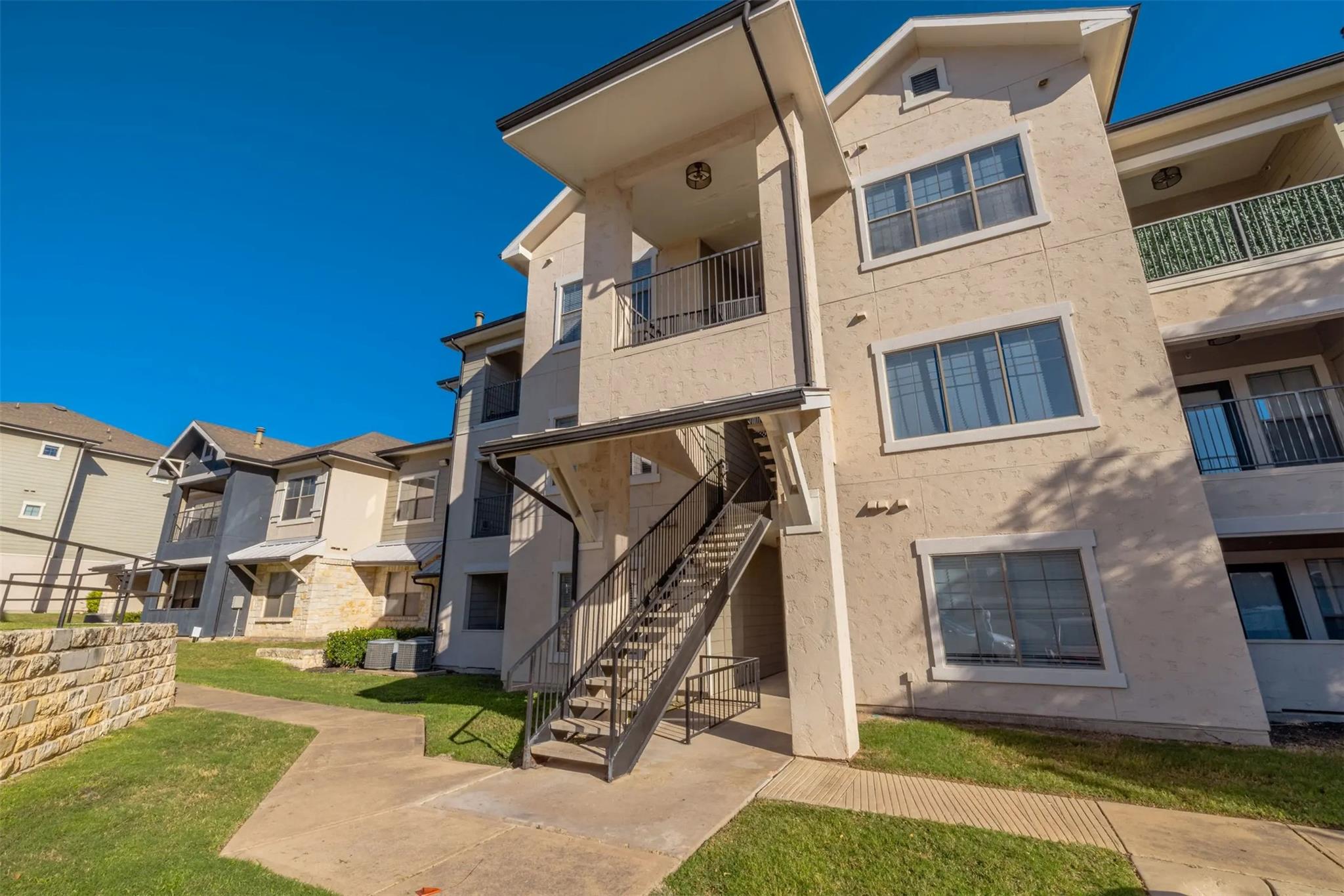 420 W Slaughter Ln # 09-0934, Austin, TX 78748