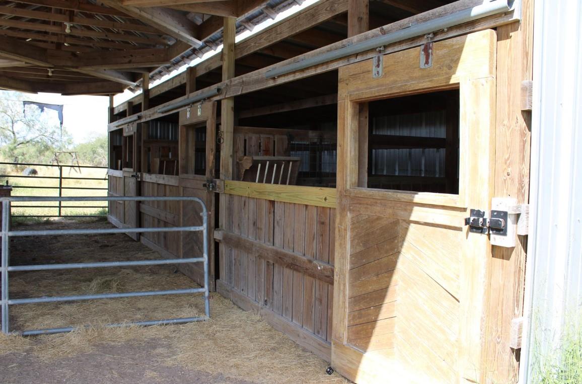 375 W County Road 401 Rd, Premont, TX 78355