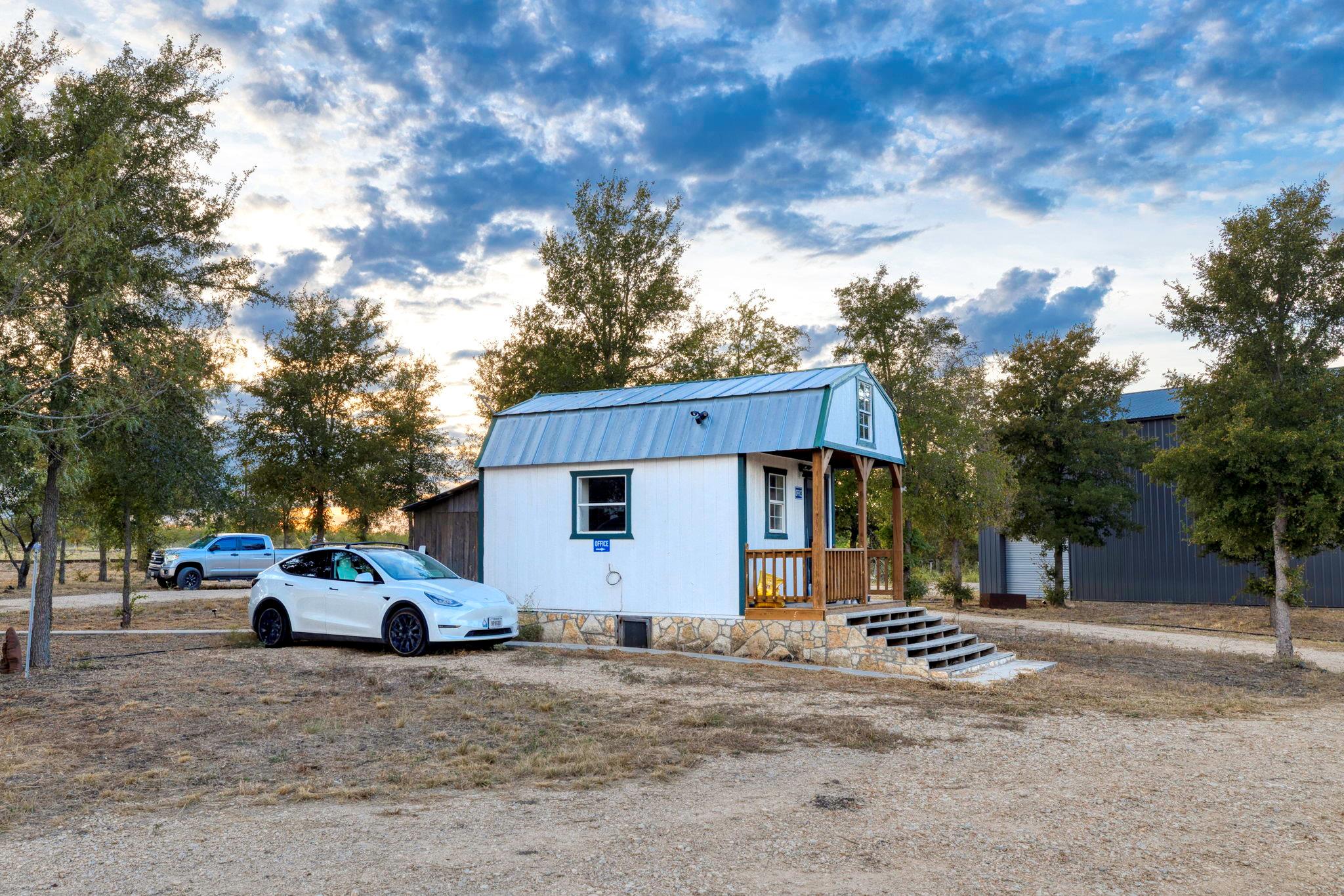 1501 Boggy Creek Rd, Lockhart, TX 78644