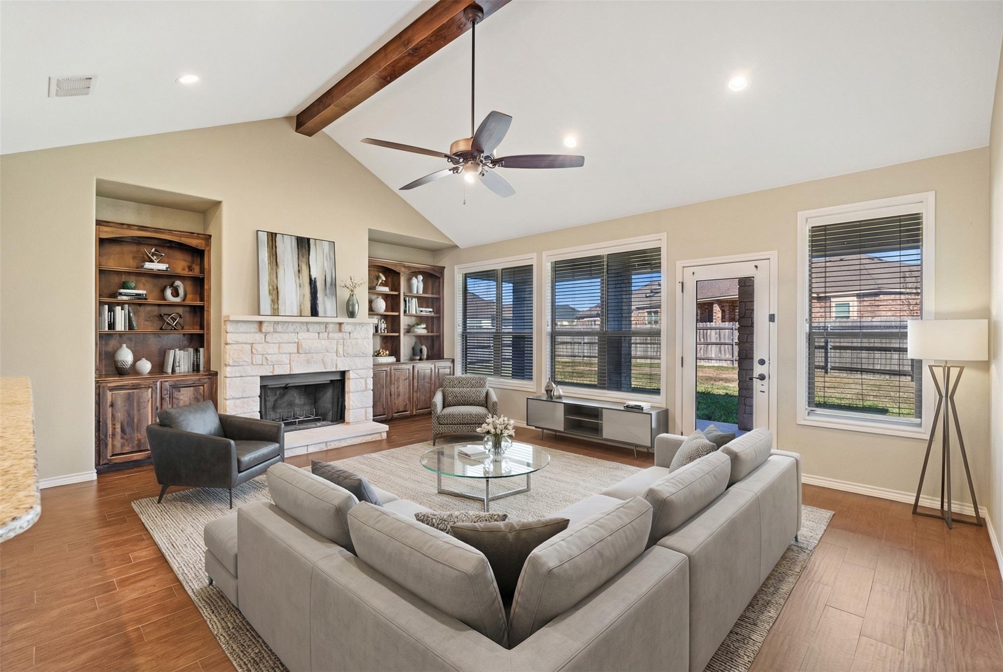 304 Jake Dr, Jarrell, TX 76537