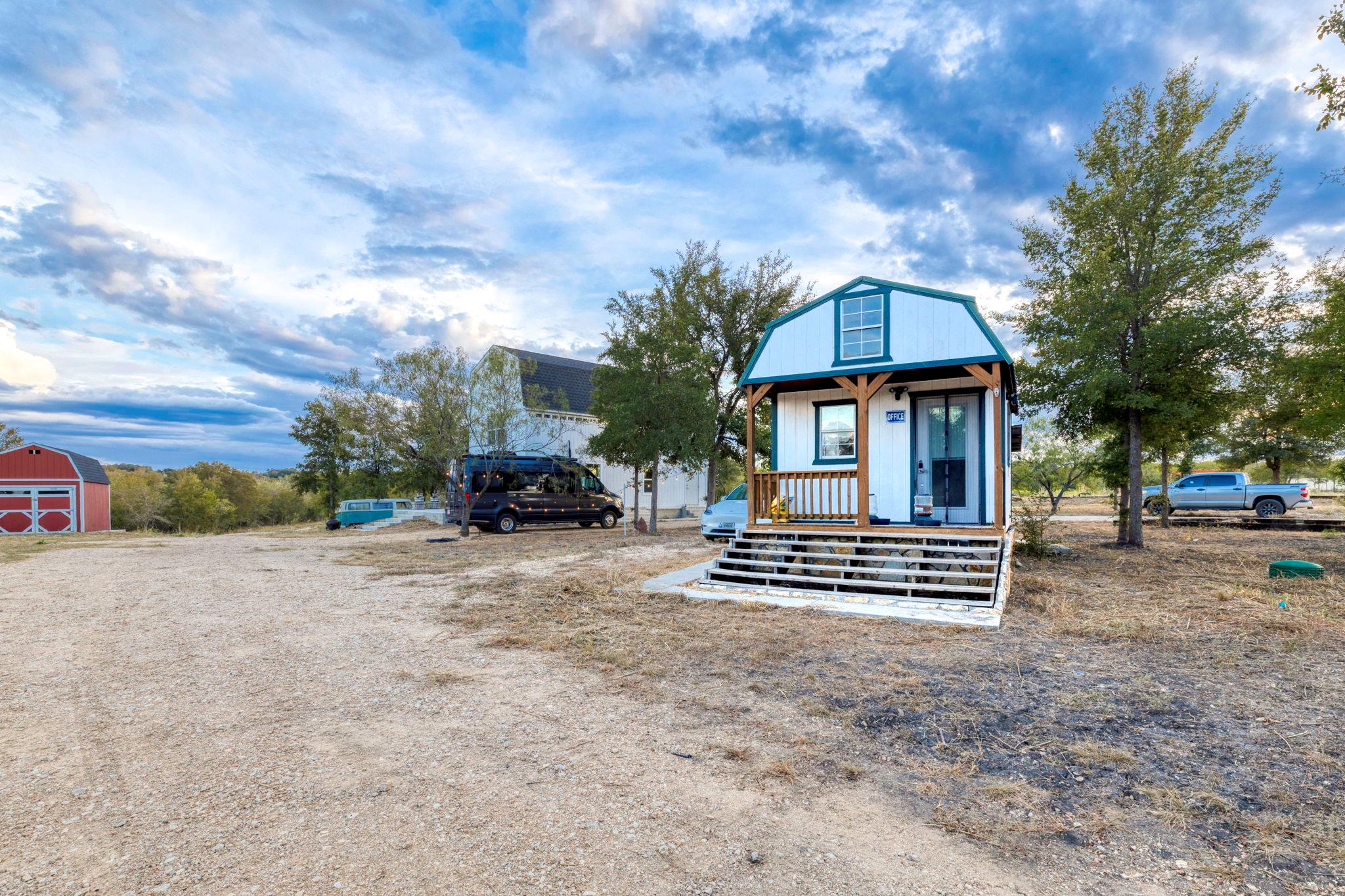 1501 Boggy Creek Rd, Lockhart, TX 78644