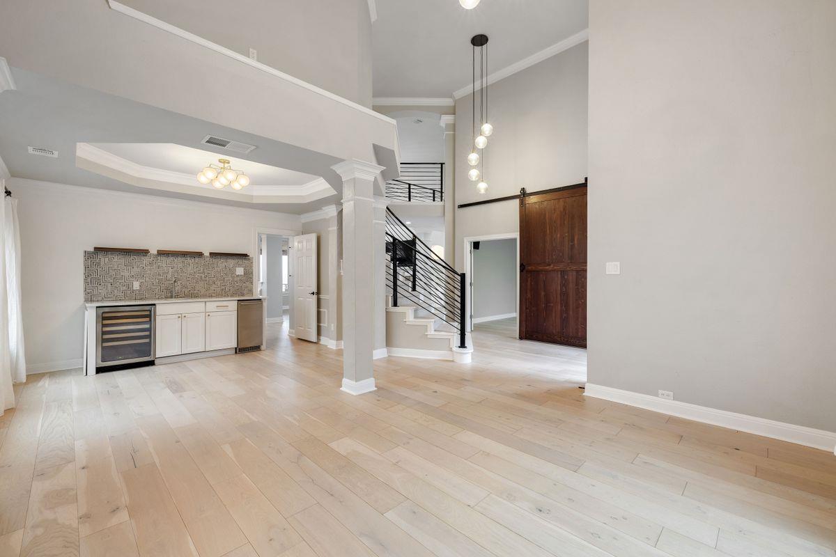 2137 Rivina Dr, Austin, TX 78733