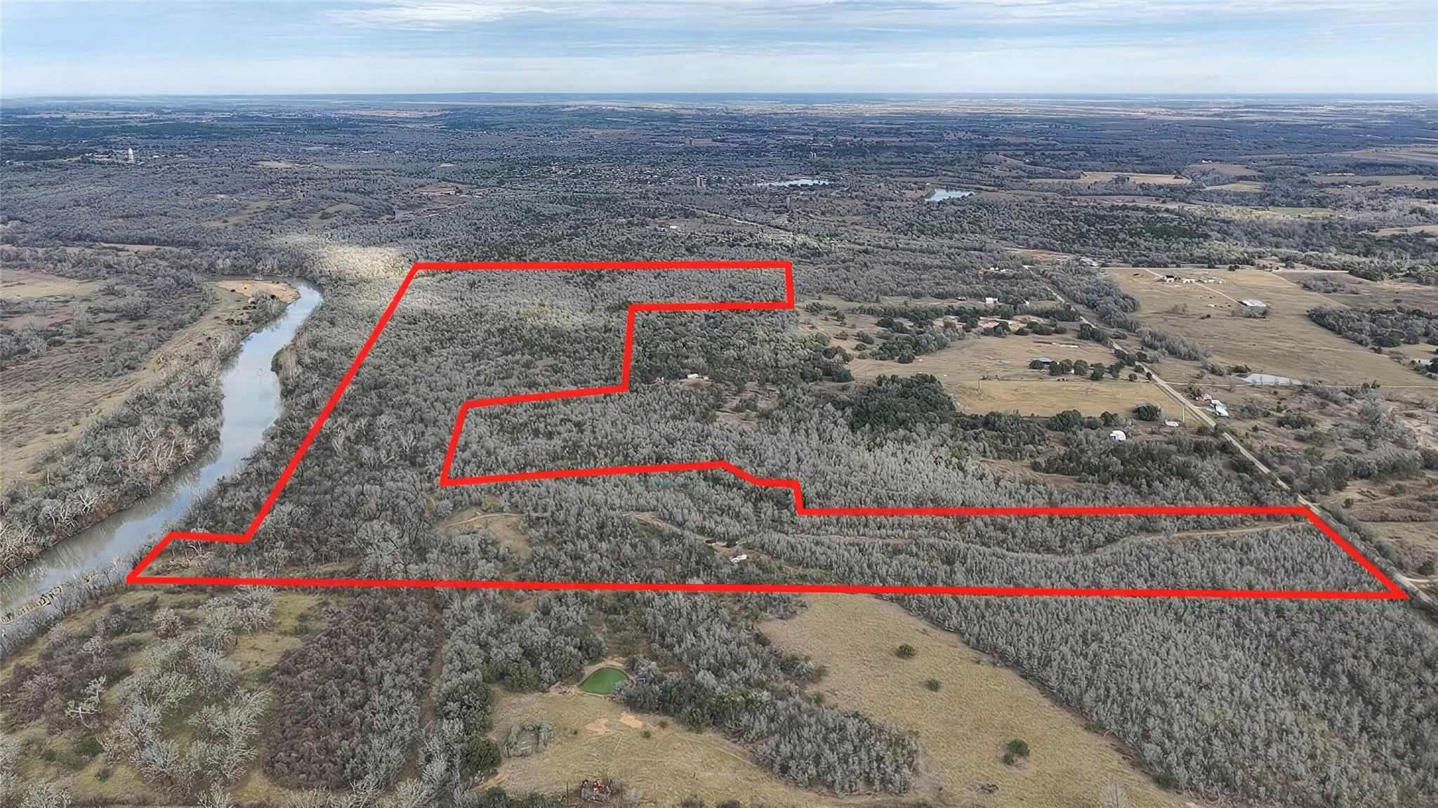 256 Greasy Bnd, Smithville, TX 78957