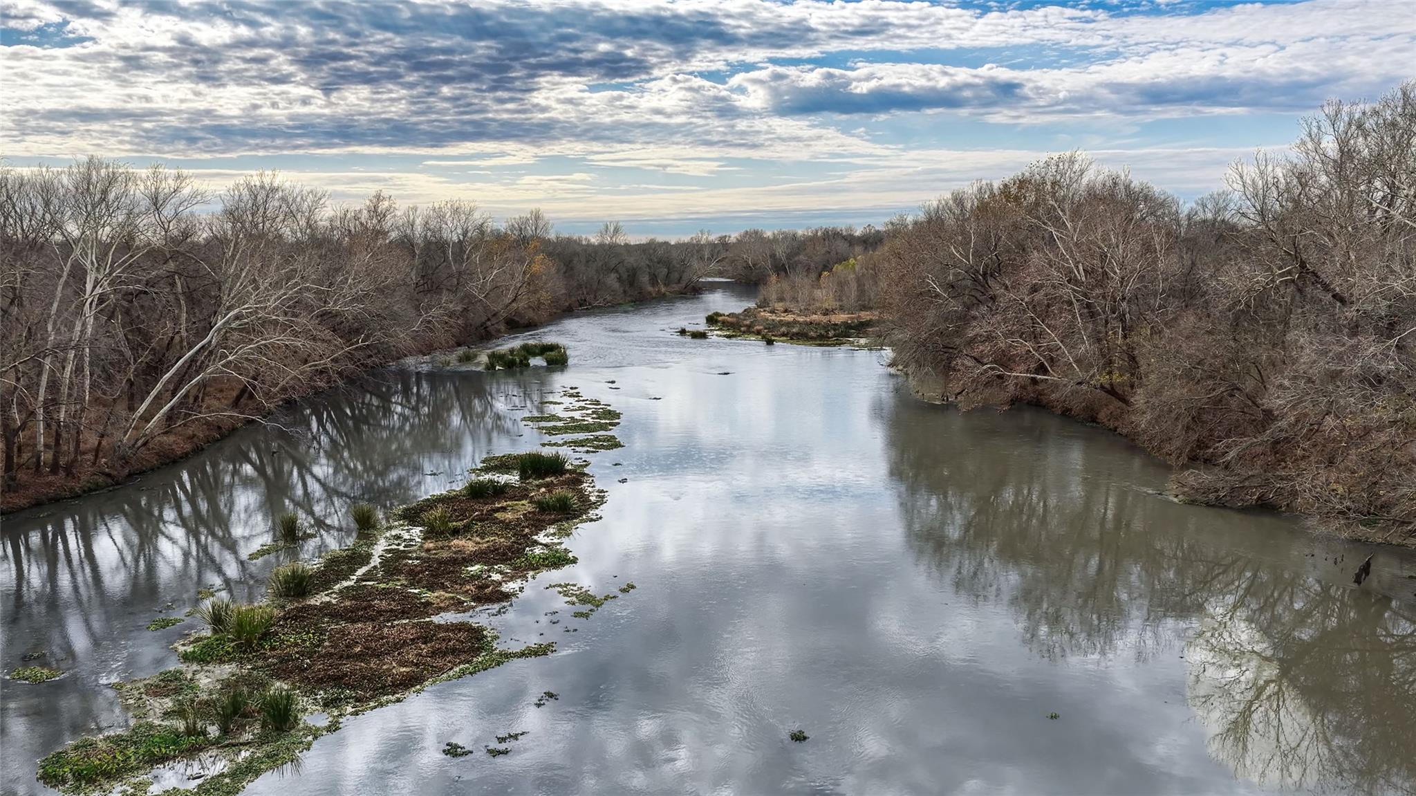 256 Greasy Bend Rd, Smithville, TX 78957