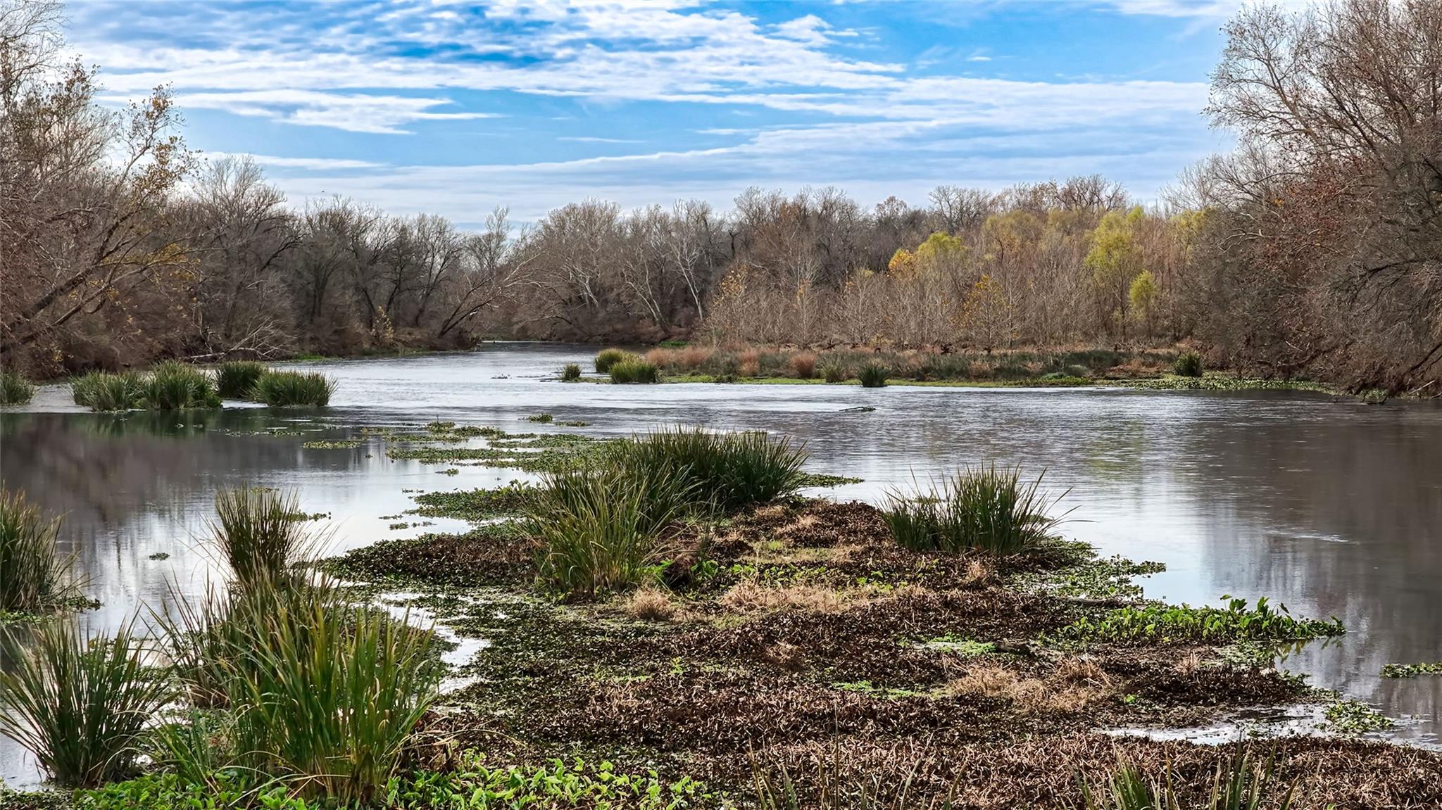 256 Greasy Bend Rd, Smithville, TX 78957