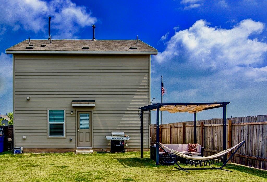 17719 DOCKERY Dr, Elgin, TX 78621