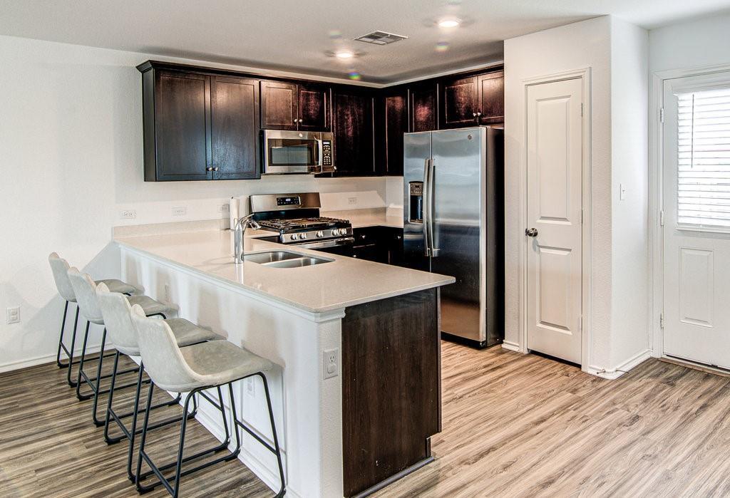 17719 DOCKERY Dr, Elgin, TX 78621