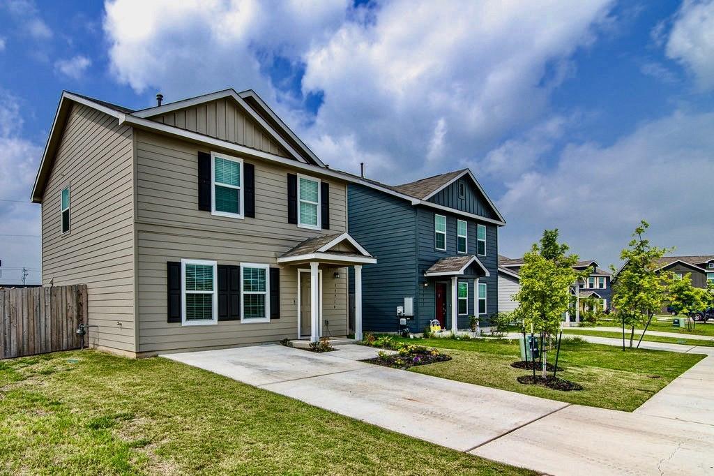 17719 DOCKERY Dr, Elgin, TX 78621