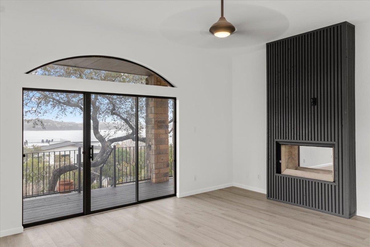 13816 Lake View Dr, Austin, TX 78732