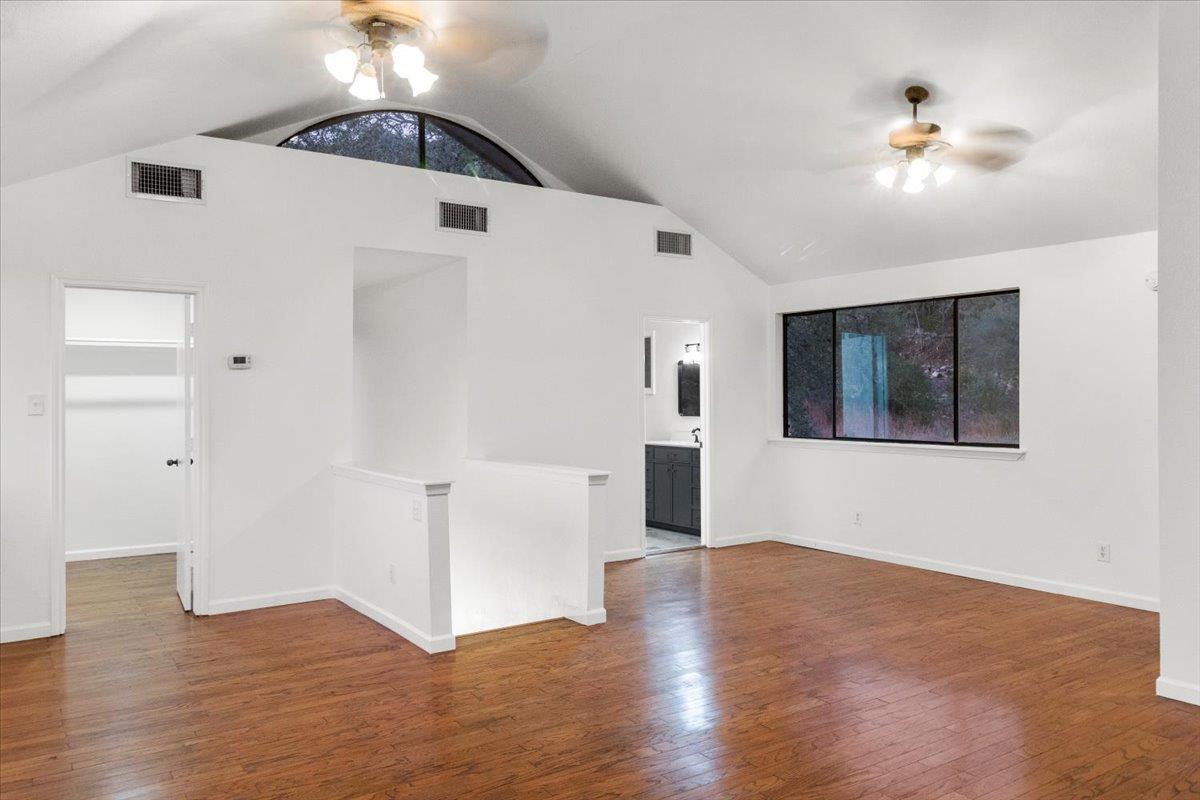 13816 Lake View Dr, Austin, TX 78732