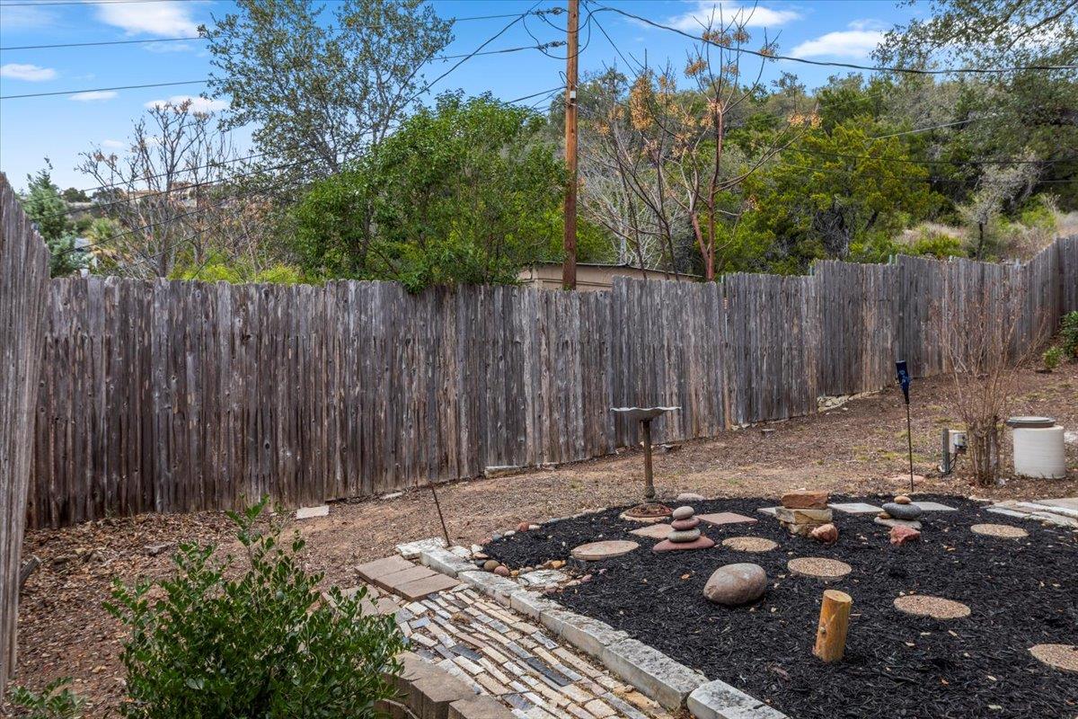 13816 Lake View Dr, Austin, TX 78732