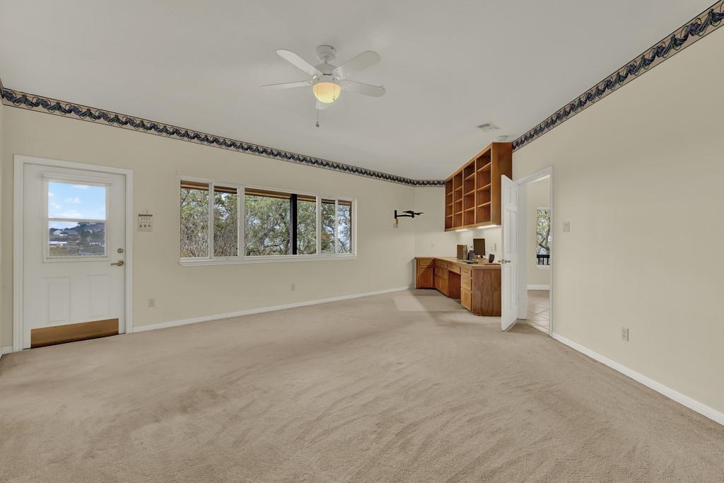 1221 Sundown Trl, Fischer, TX 78623