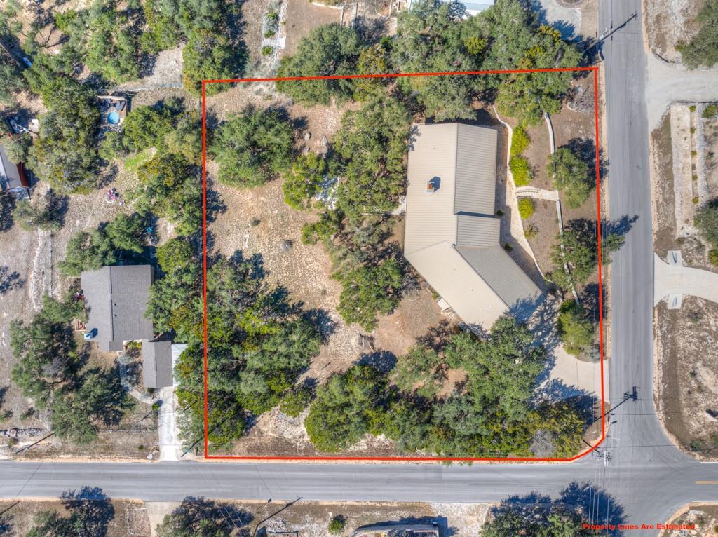 1221 Sundown Trl, Fischer, TX 78623