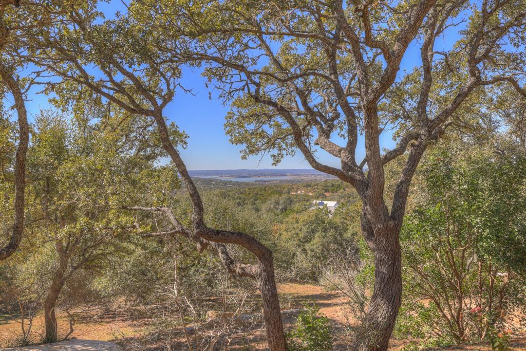 1221 Sundown Trl, Fischer, TX 78623