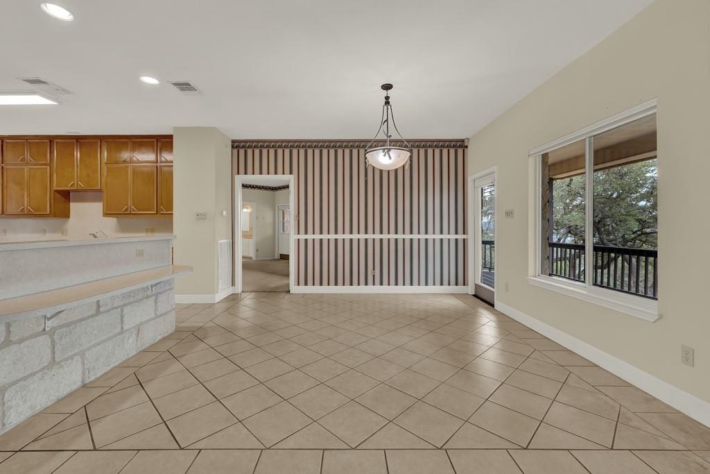 1221 Sundown Trl, Fischer, TX 78623