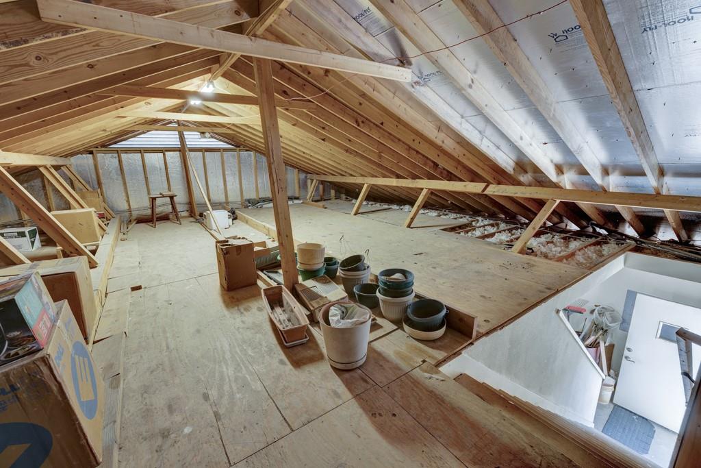 1221 Sundown Trl, Fischer, TX 78623