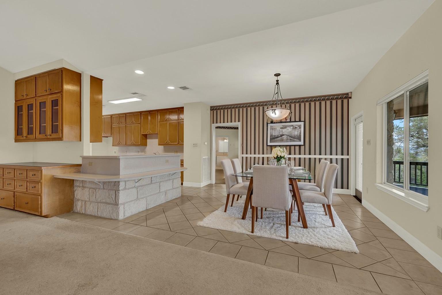 1221 Sundown Trl, Fischer, TX 78623