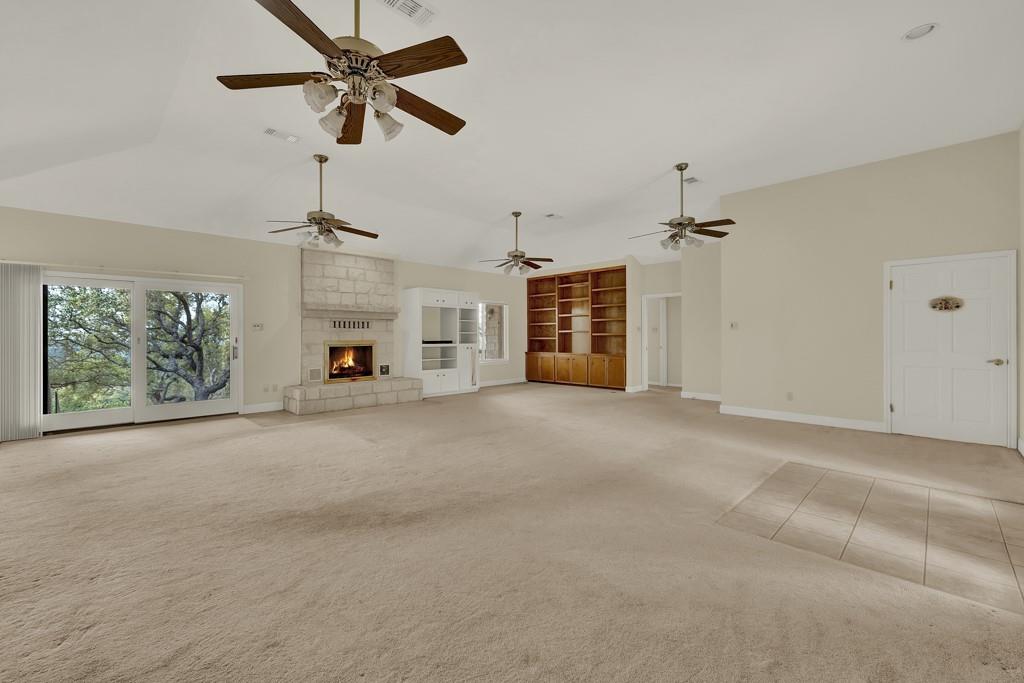 1221 Sundown Trl, Fischer, TX 78623