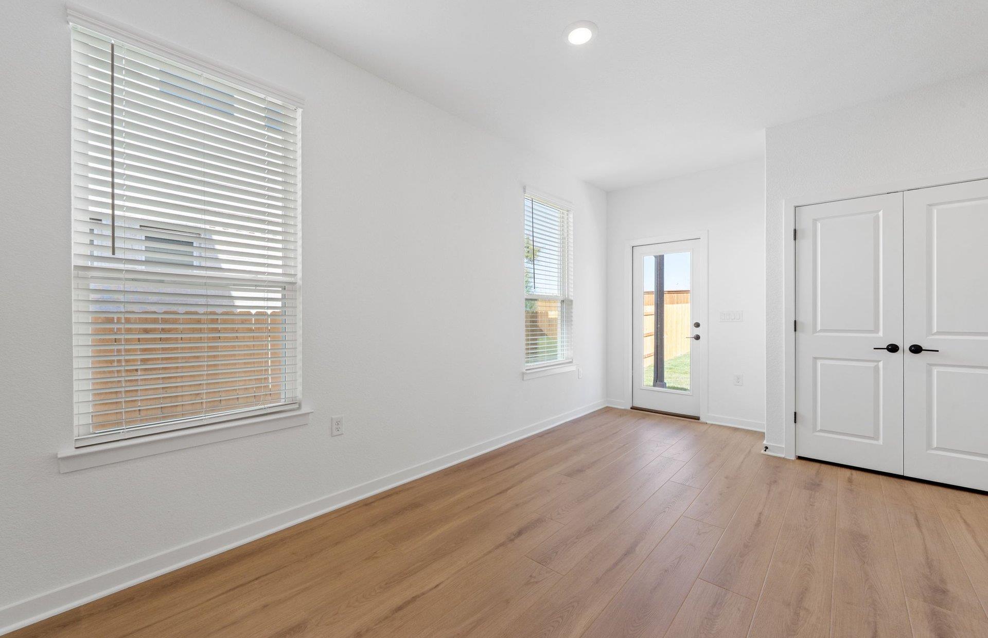 125 Adlai Ave, Georgetown, TX 78633