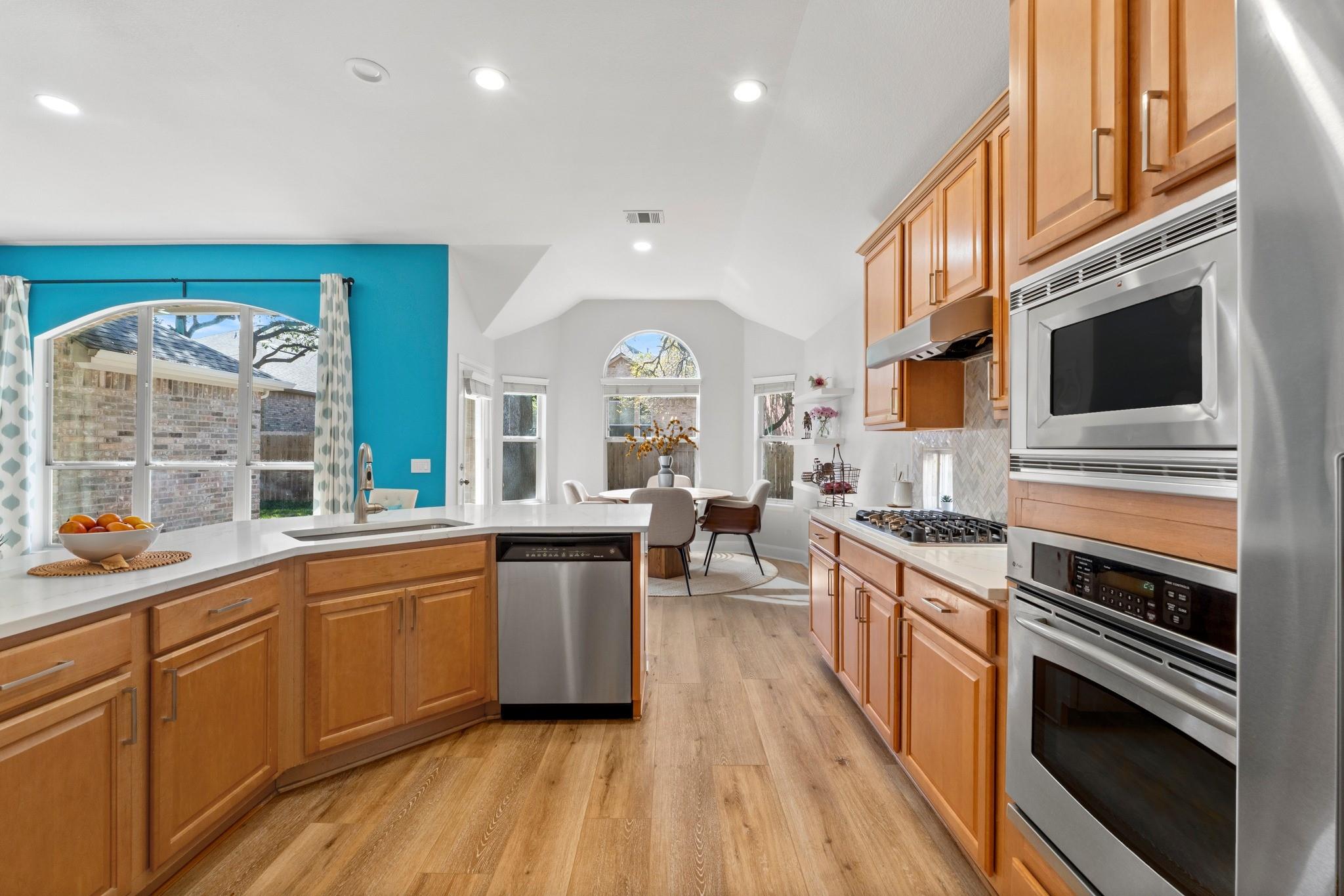 2532 Arbor Dr, Round Rock, TX 78681