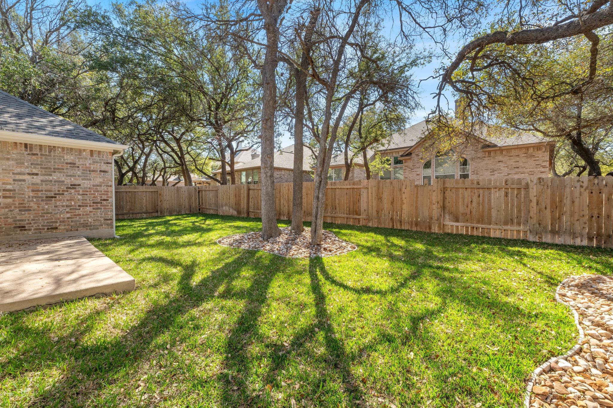 2532 Arbor Dr, Round Rock, TX 78681