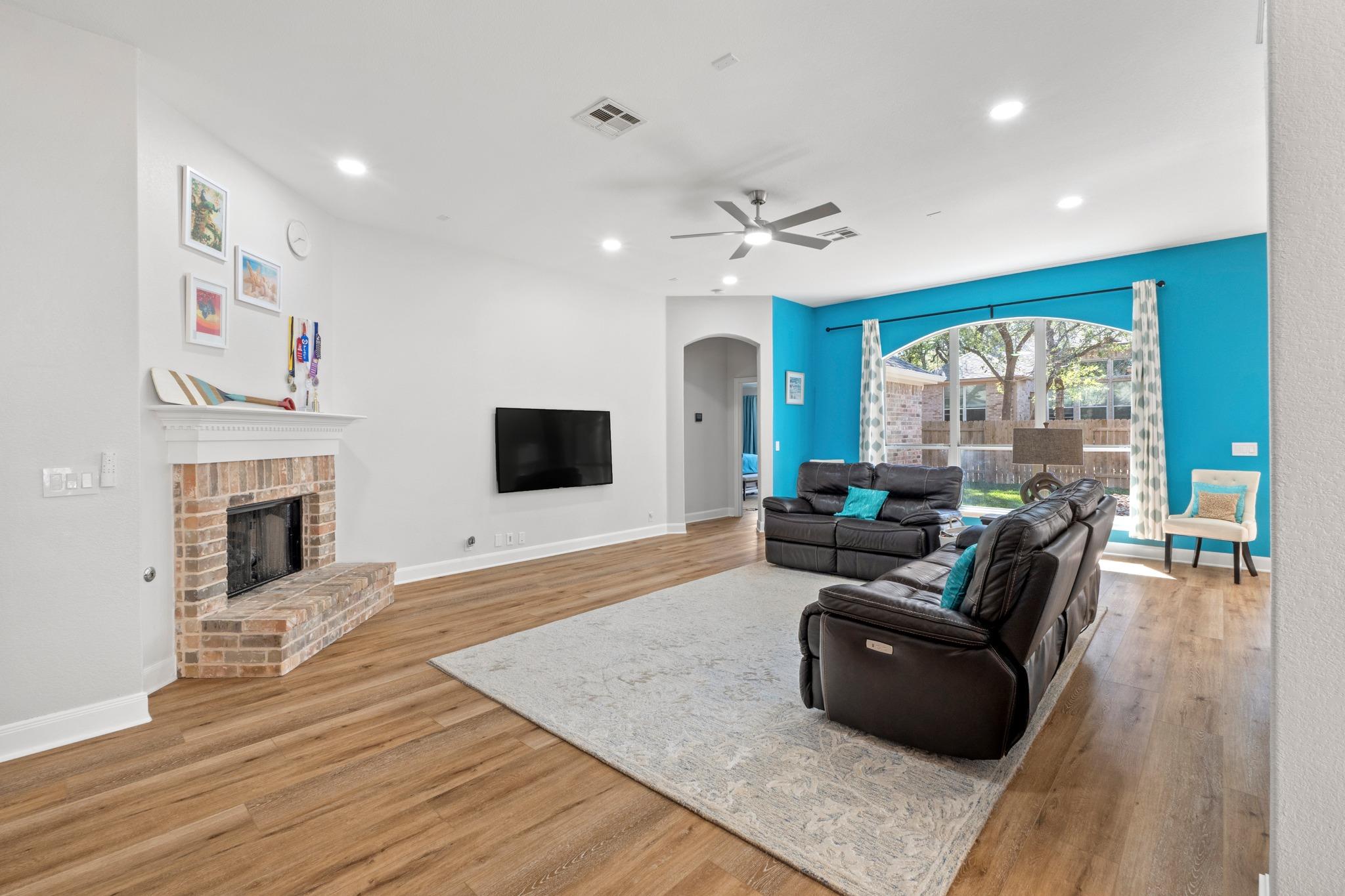 2532 Arbor Dr, Round Rock, TX 78681