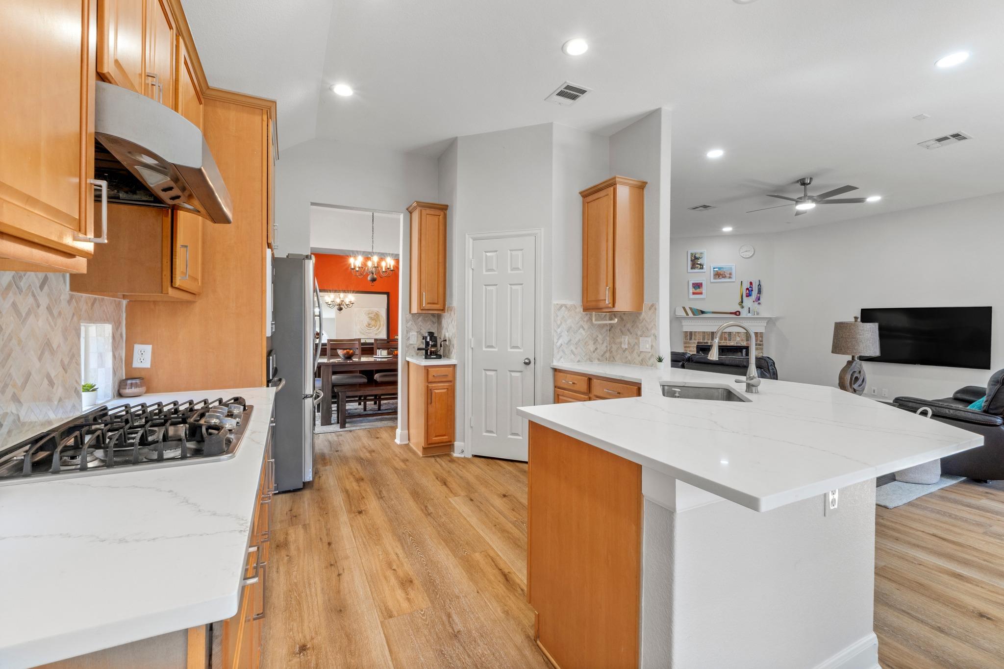 2532 Arbor Dr, Round Rock, TX 78681