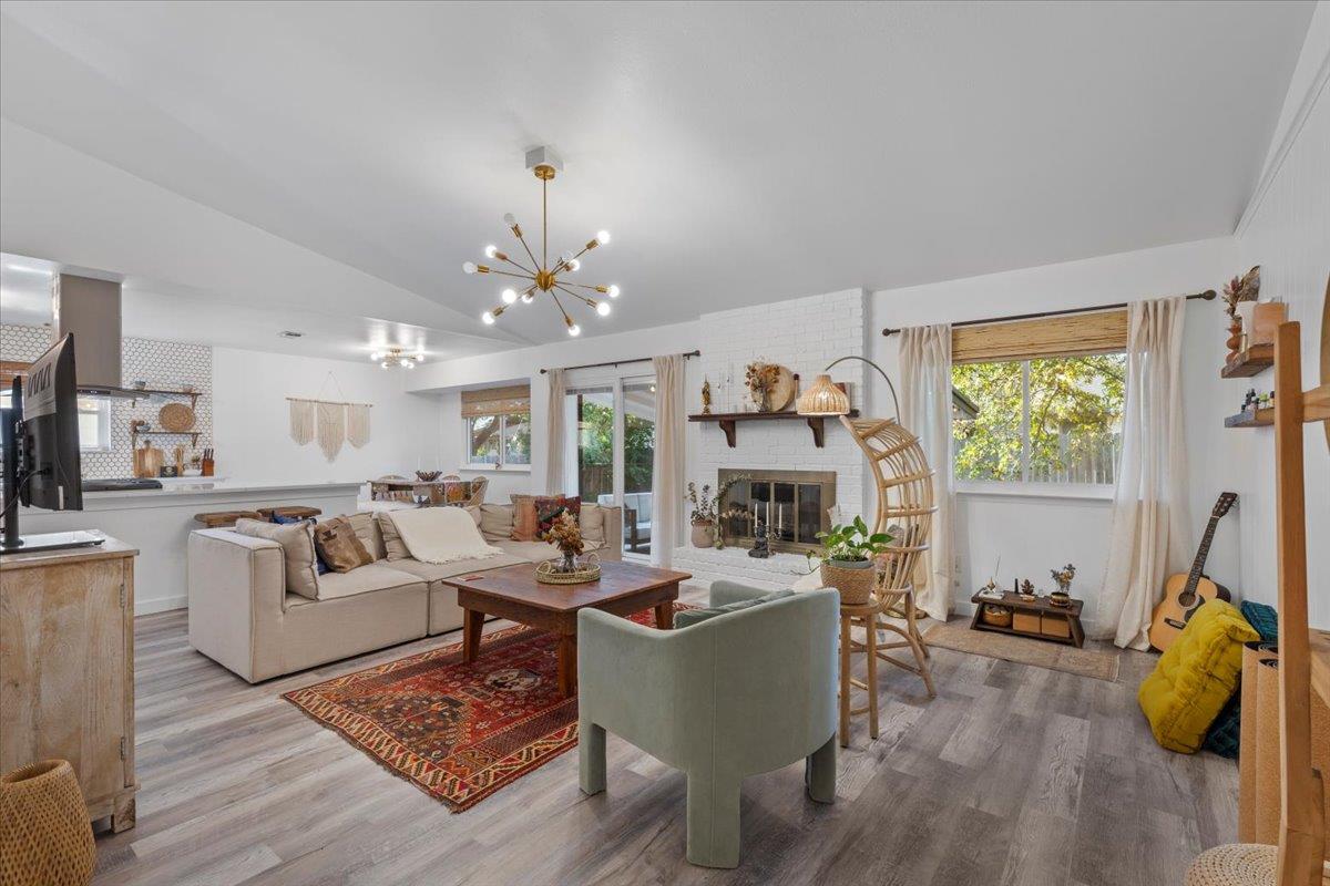 2705 Deeringhill Dr, Austin, TX 78745