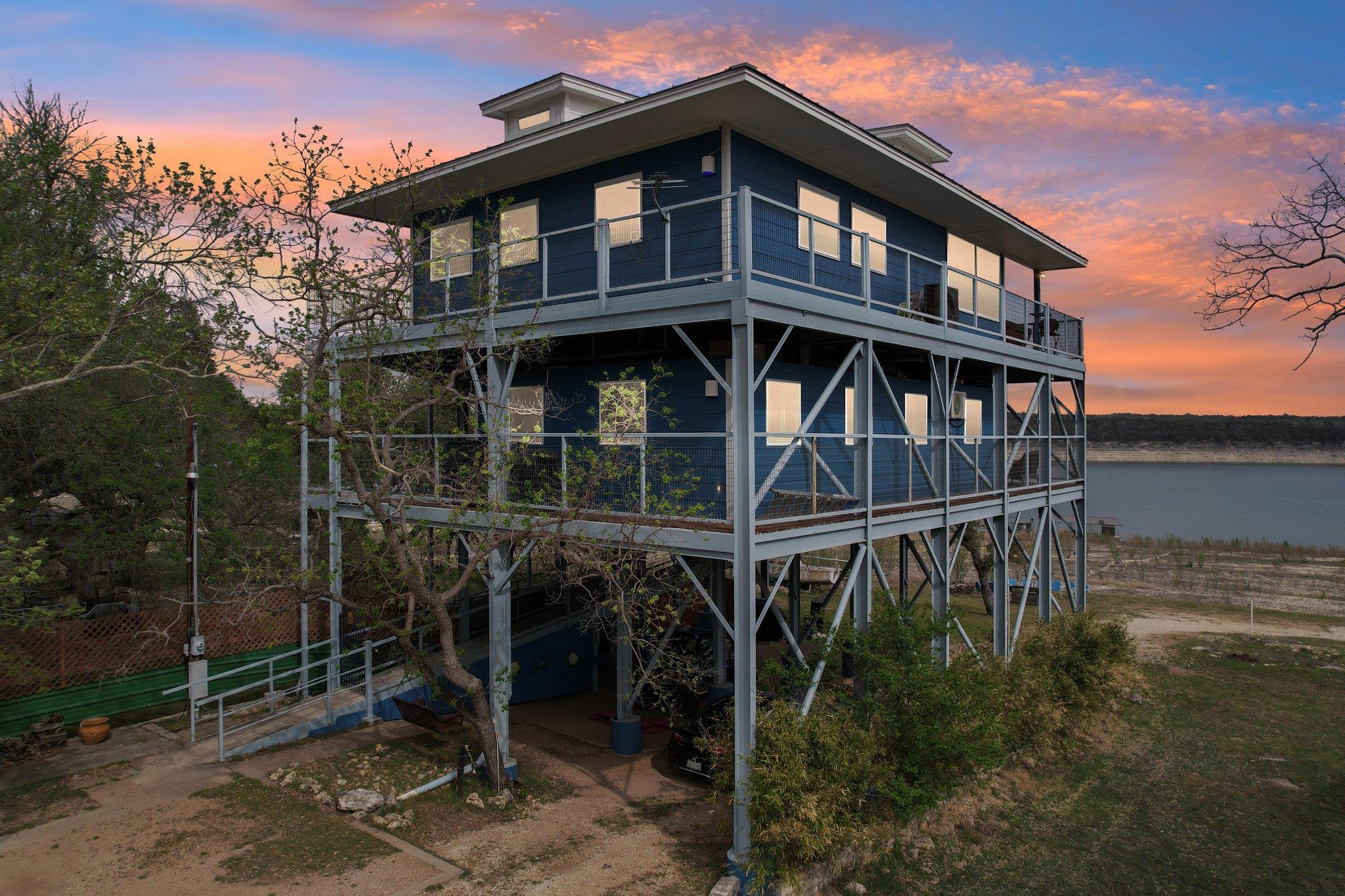 1813 Graveyard Point Rd, Austin, TX 78734