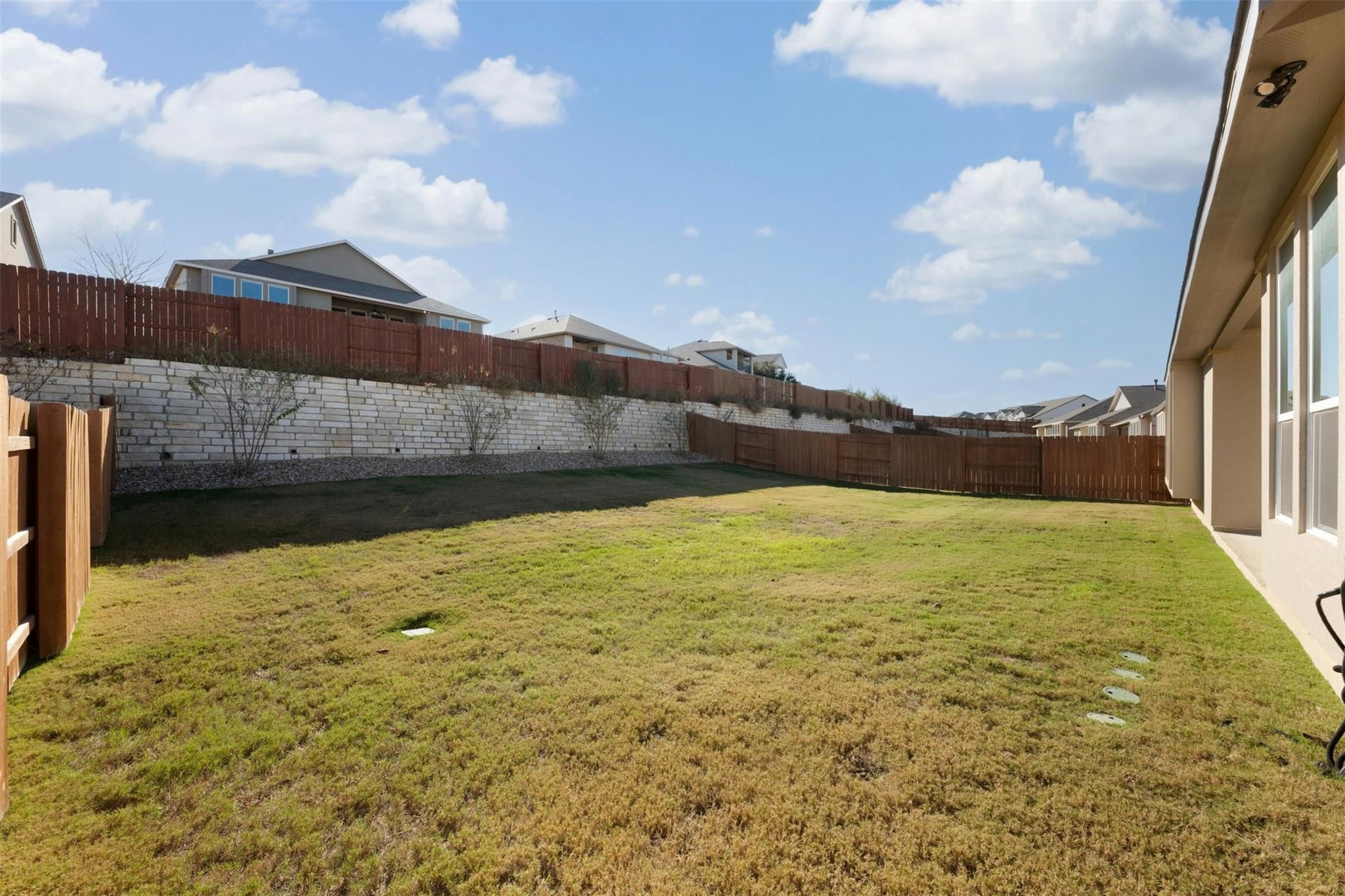 5909 Cimarron Ridge Ln, Austin, TX 78738