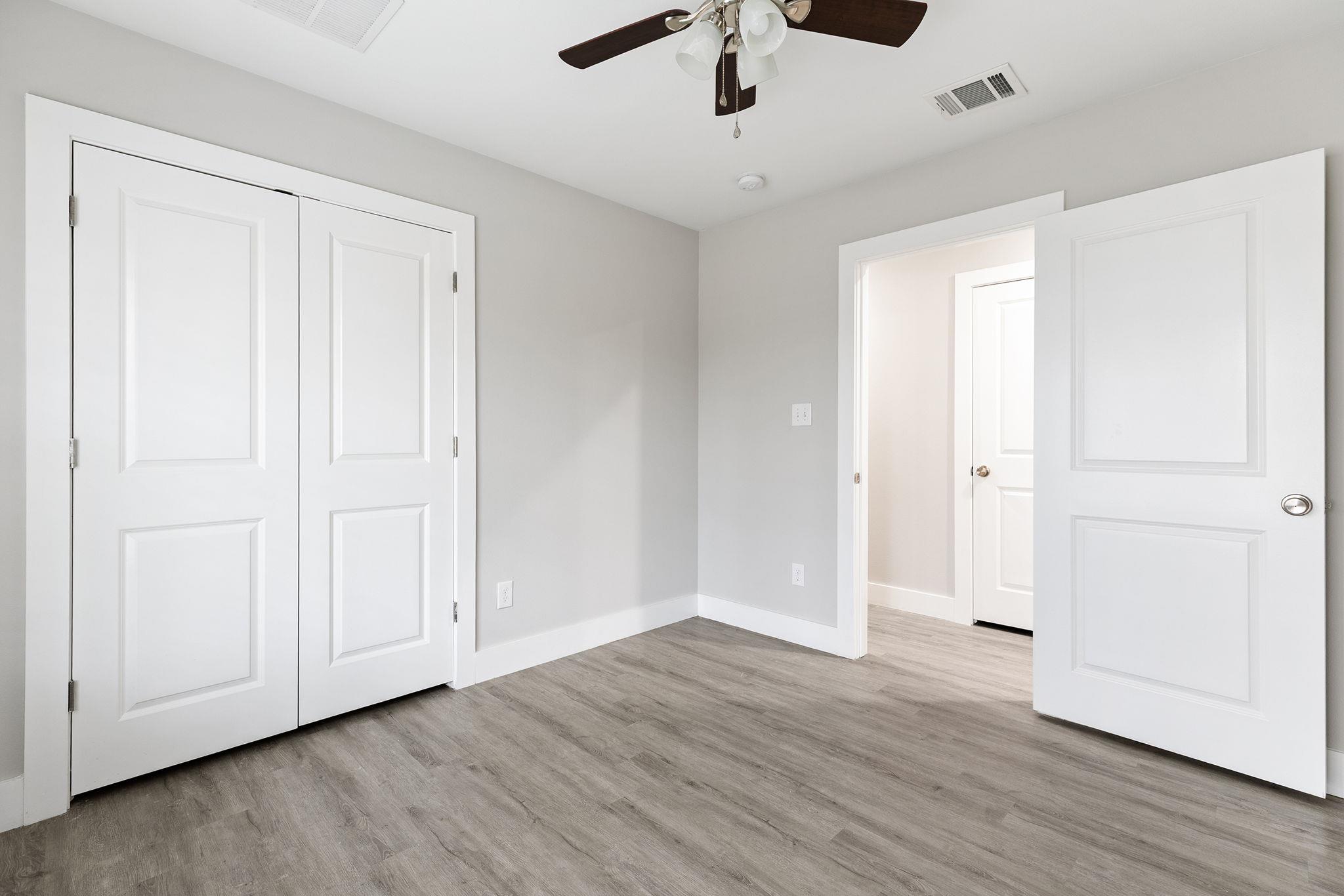 813 Central Ave, Elgin, TX 78621