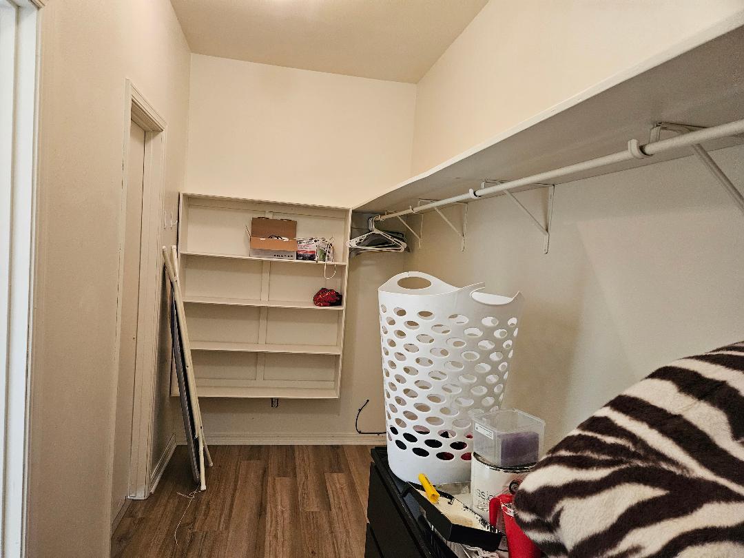 710 N Avenue C, Elgin, TX 78621