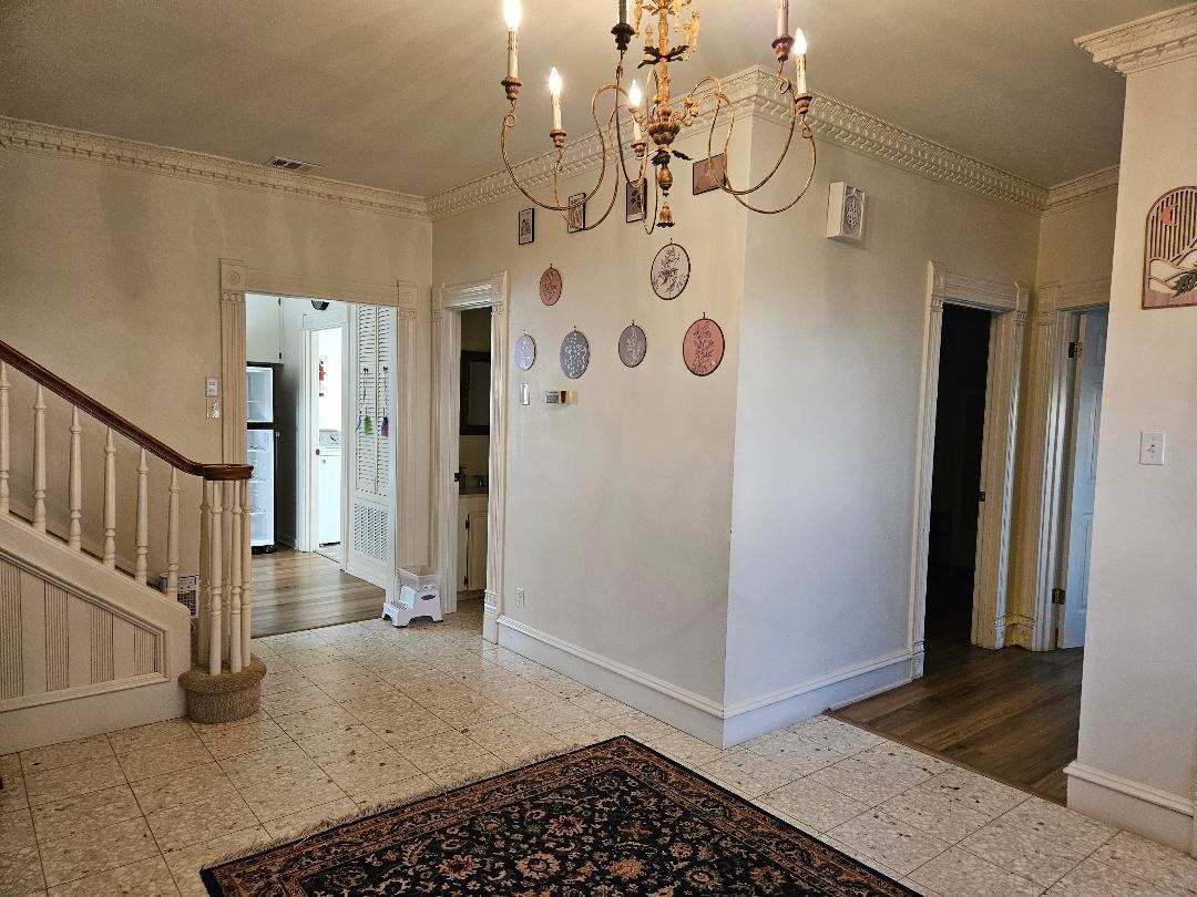 710 N Avenue C, Elgin, TX 78621