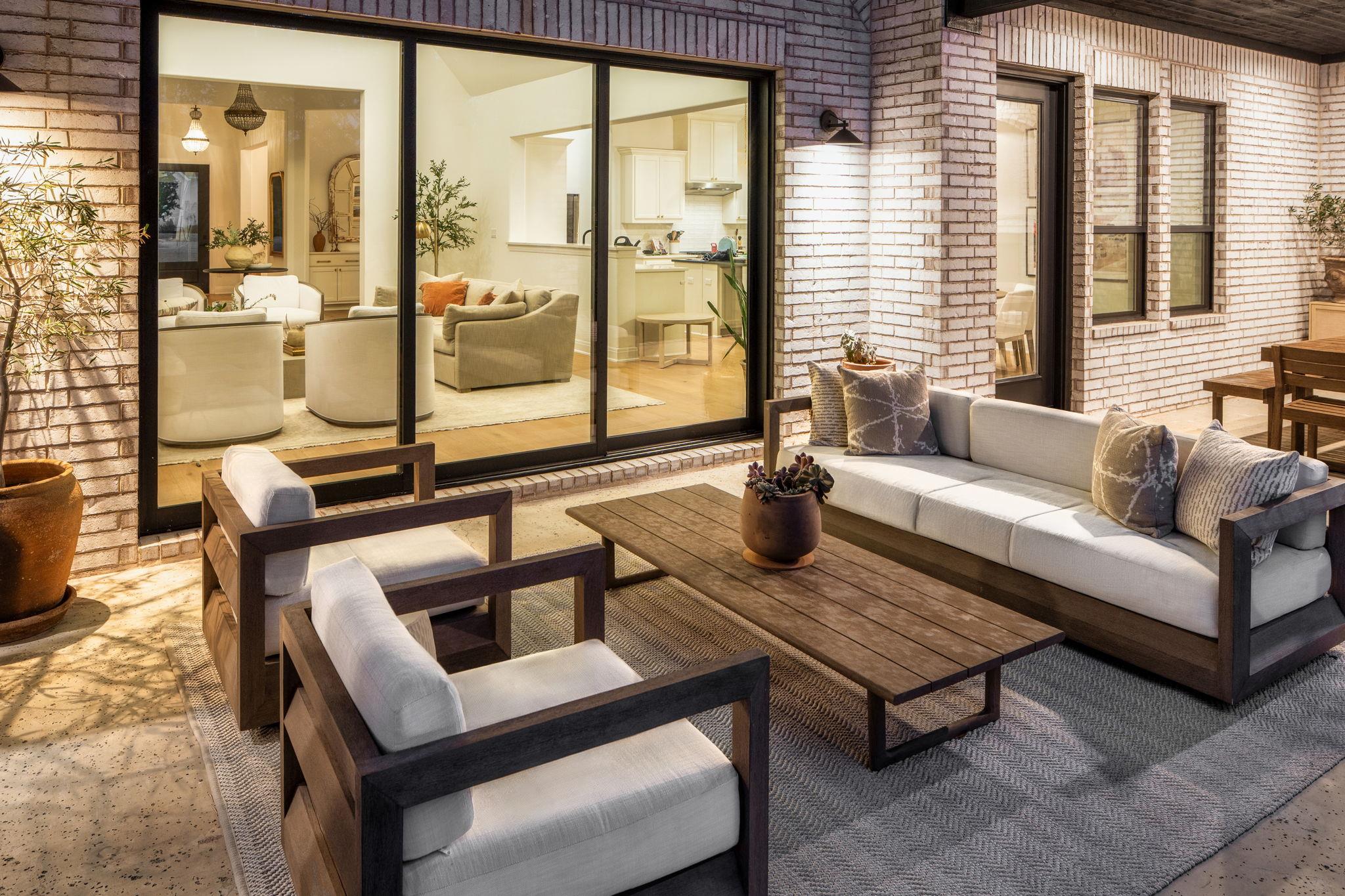 734 Bridge Water Loop, Dripping Springs, TX 78620