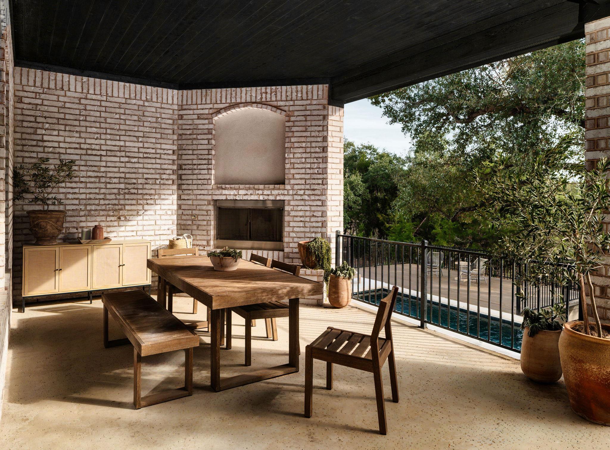 734 Bridge Water Loop, Dripping Springs, TX 78620