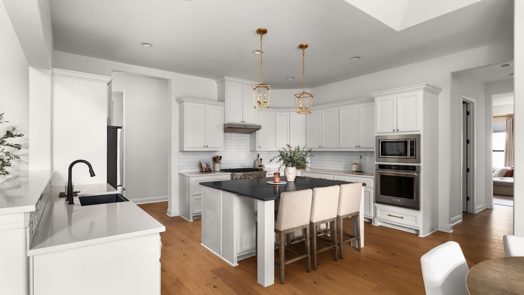 734 Bridge Water Loop, Dripping Springs, TX 78620