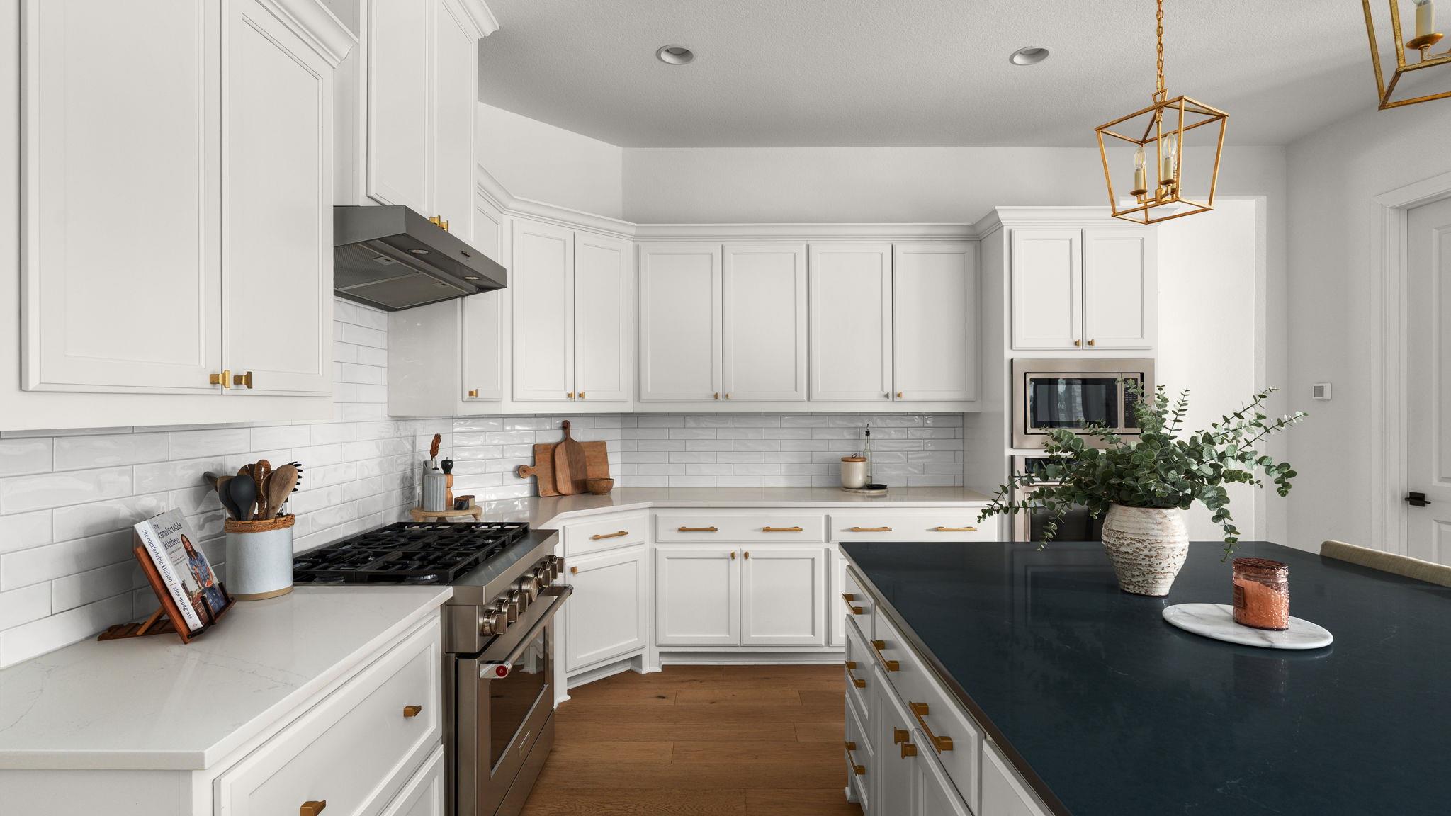 734 Bridge Water Loop, Dripping Springs, TX 78620